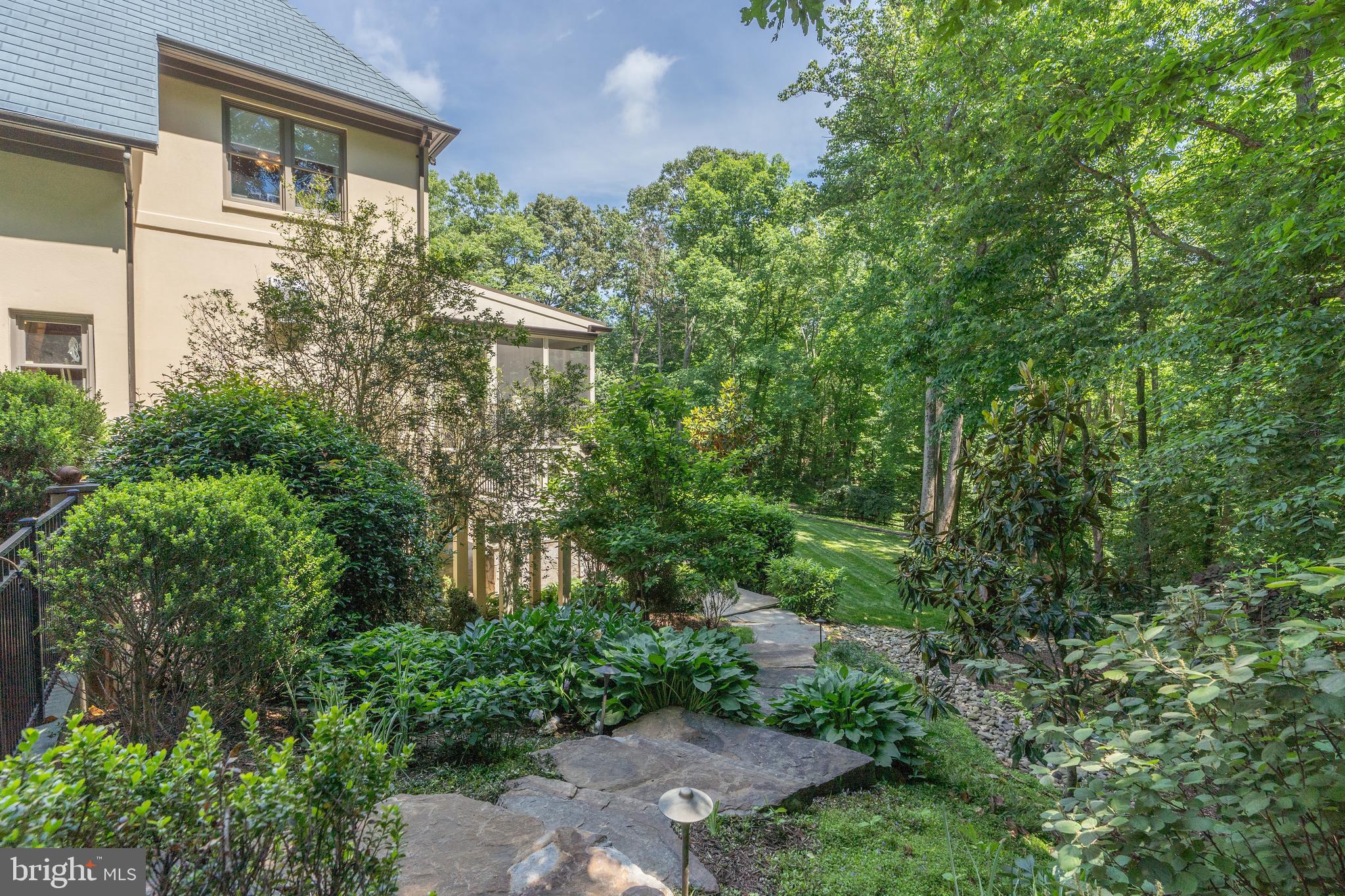 HANNAH HILLS - Residential