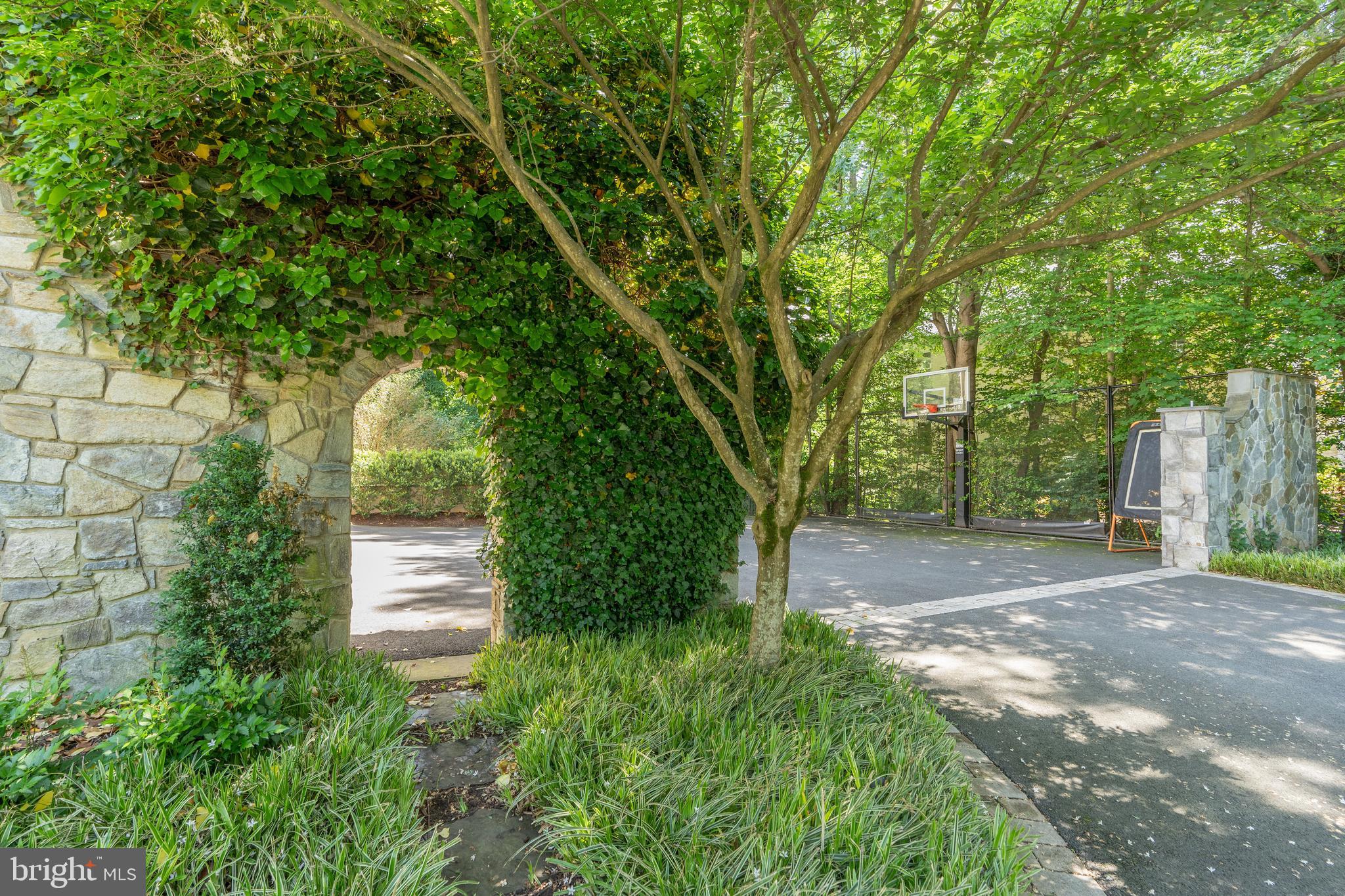 HANNAH HILLS - Residential