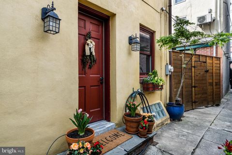 2210R NAUDAIN STREET PHILADELPHIA PA 19146