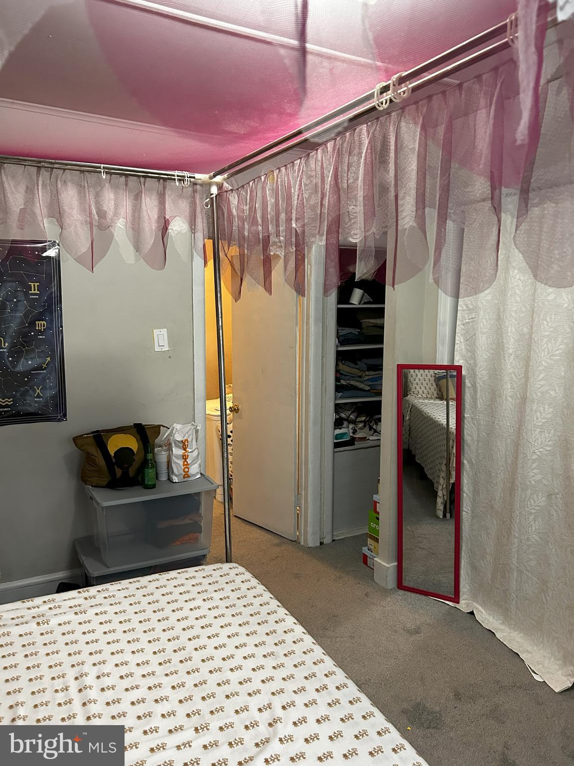 OVERBROOK - Residential