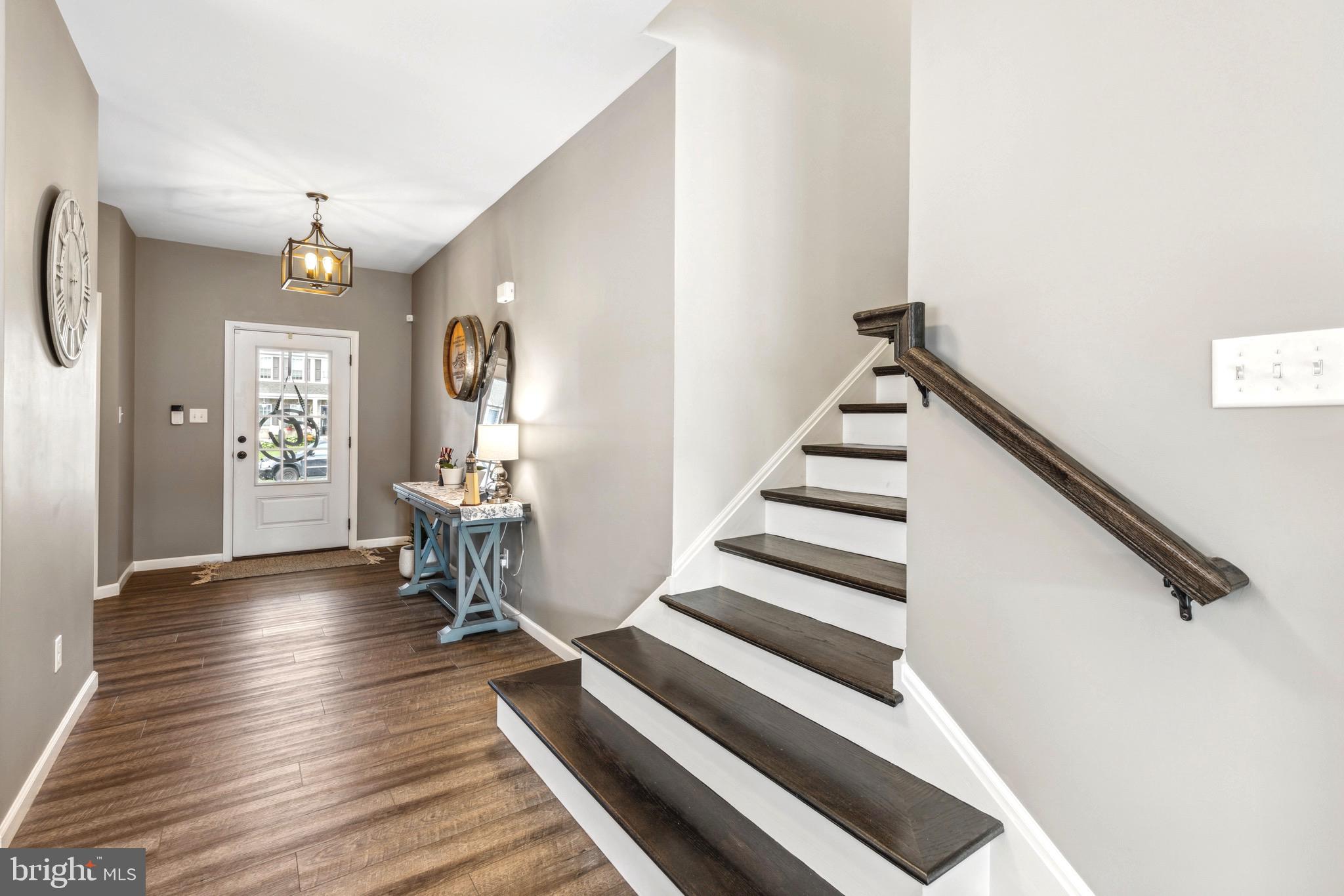106 SARATOGA COURT