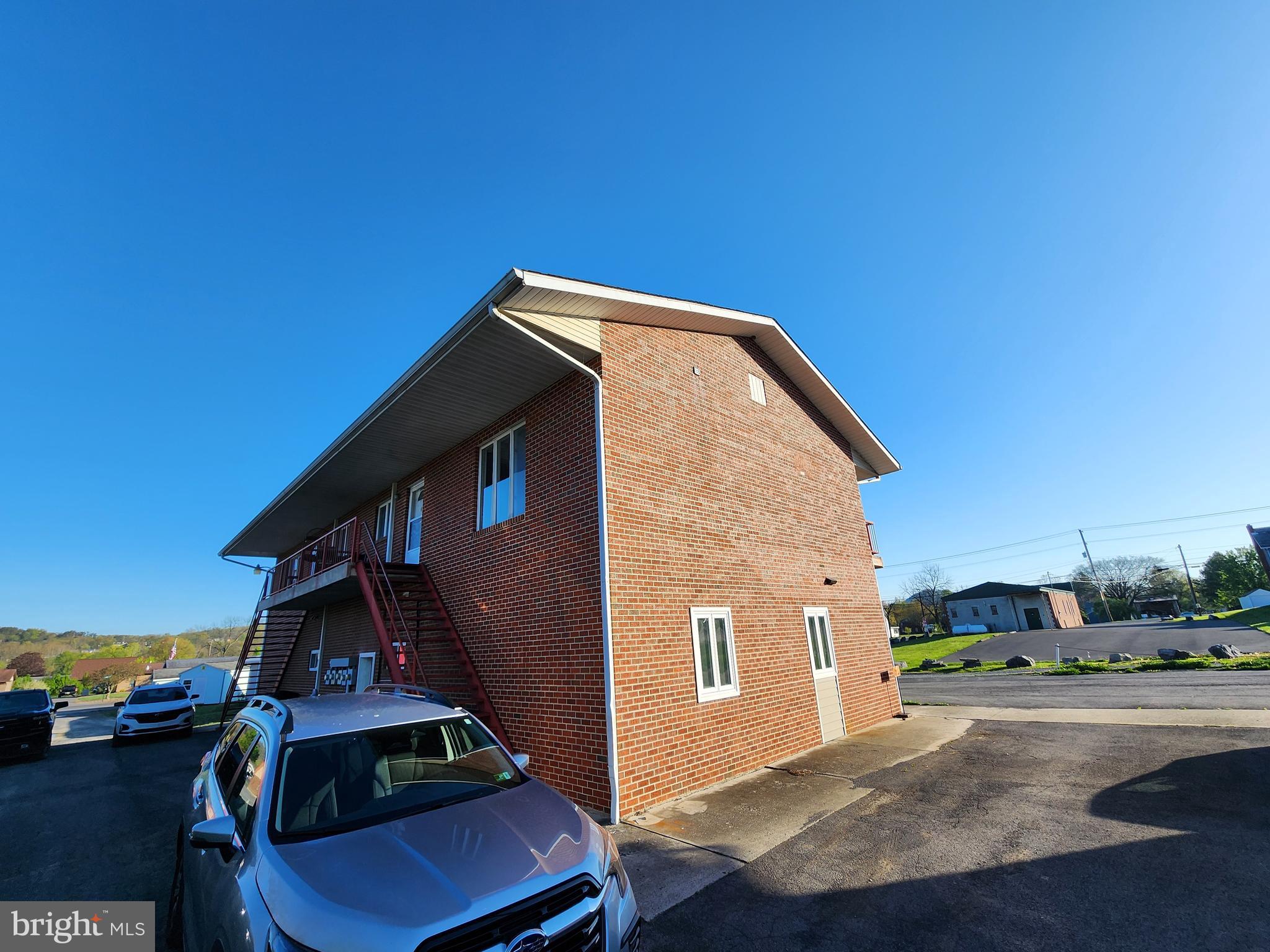 FORT ASHBY - Residential Income