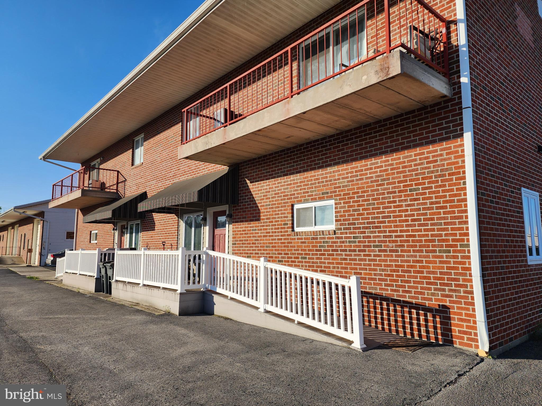 FORT ASHBY - Residential Income