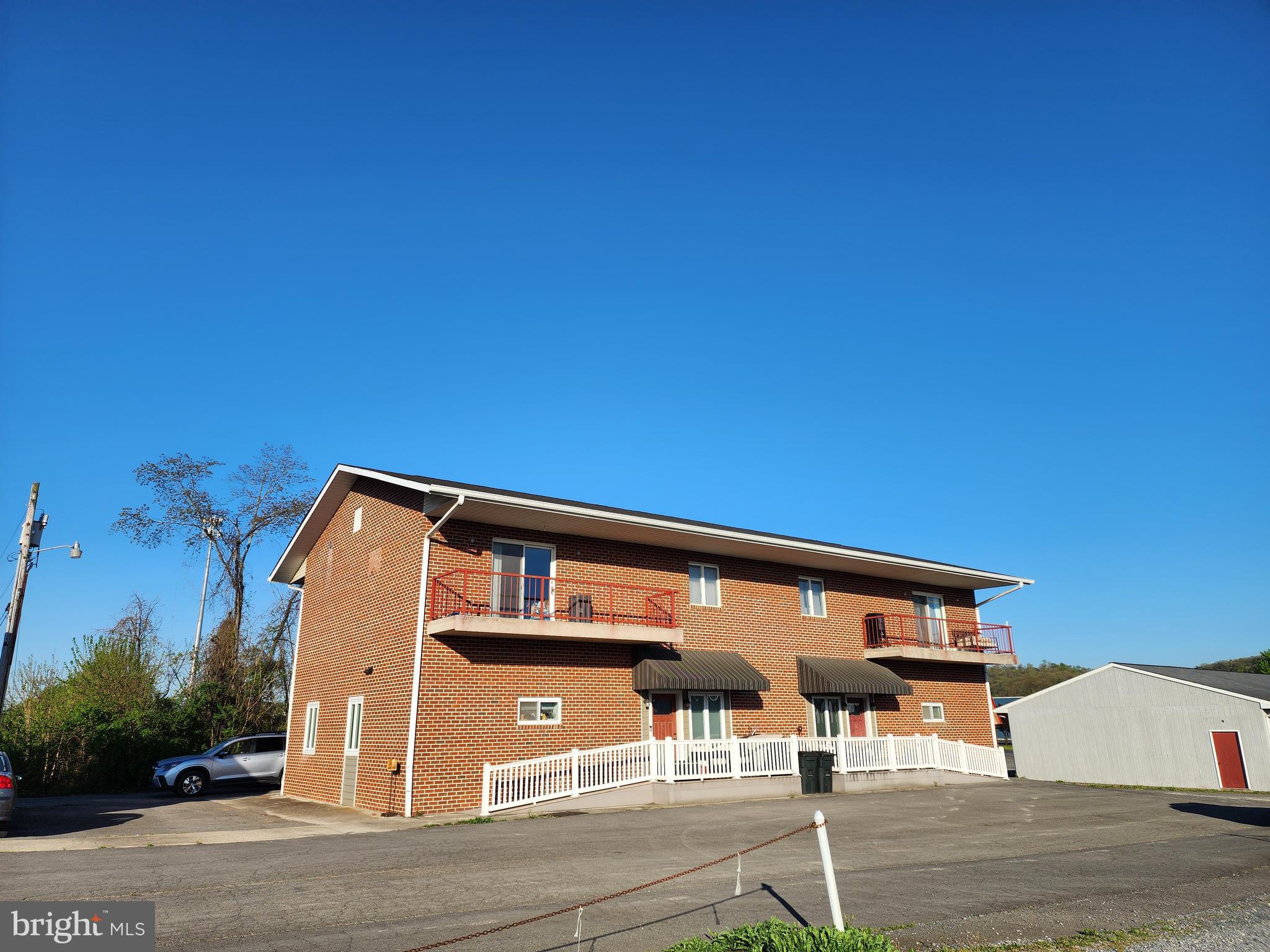 FORT ASHBY - Residential Income