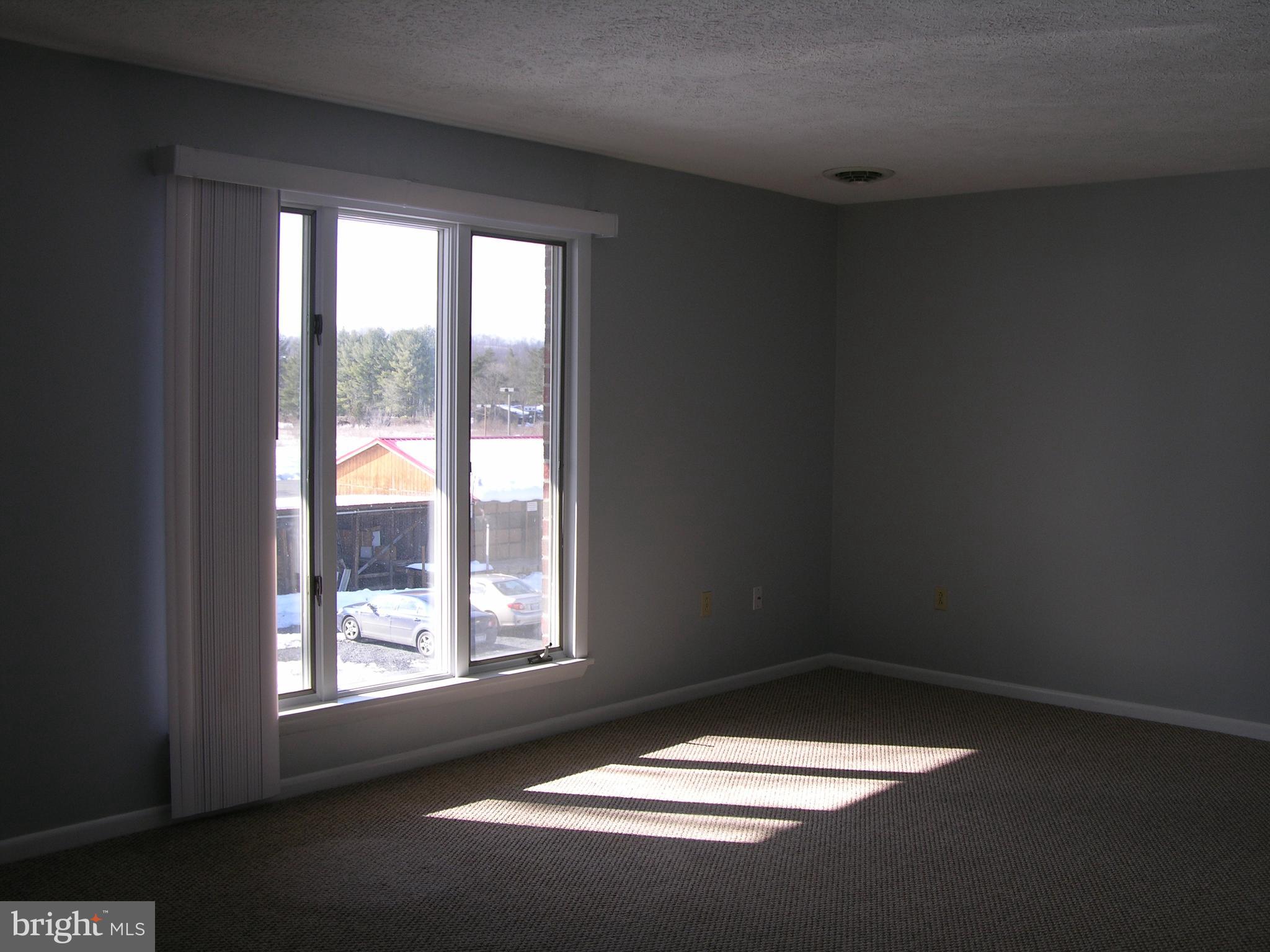 FORT ASHBY - Residential Income