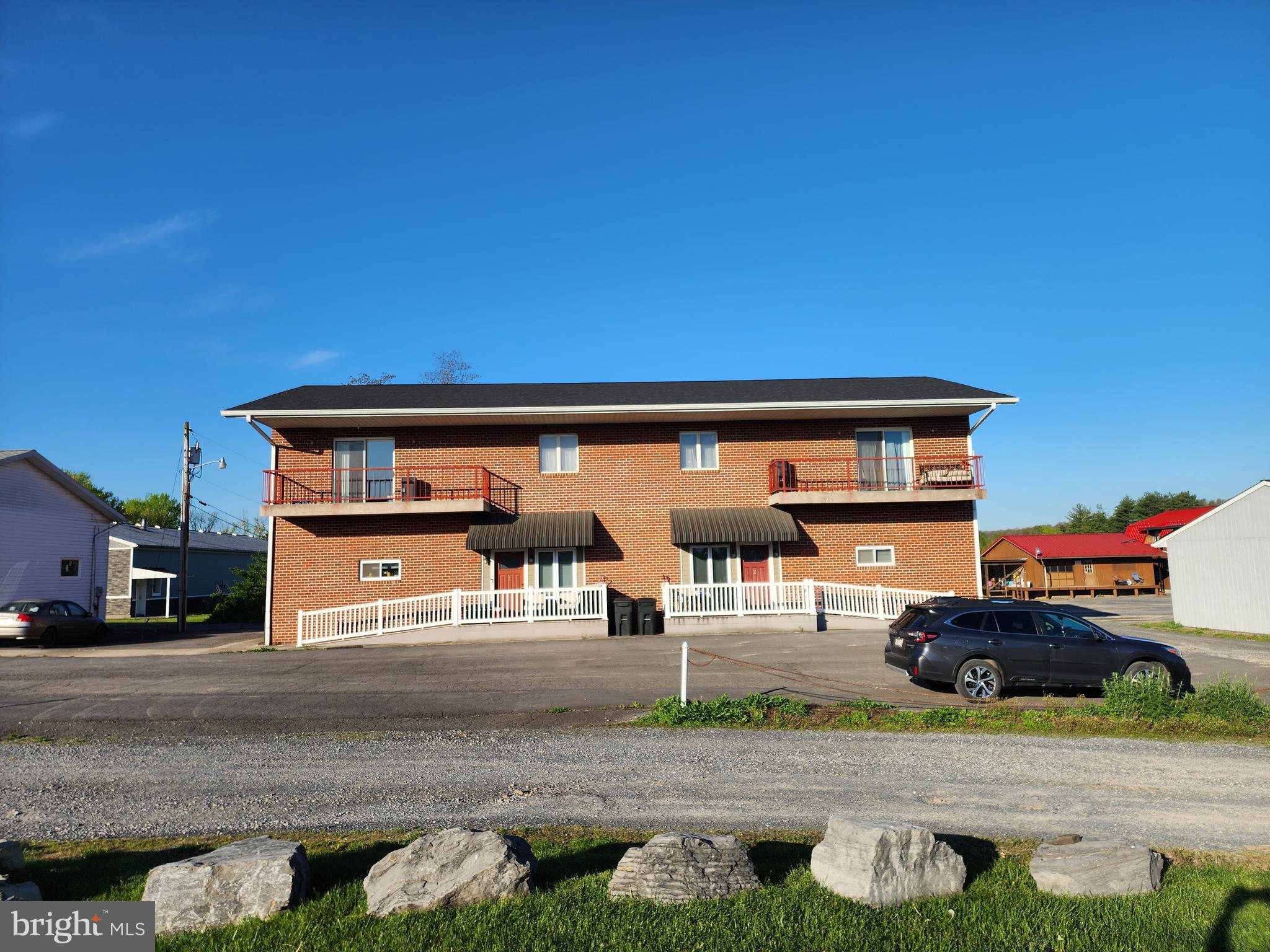 FORT ASHBY - Residential Income