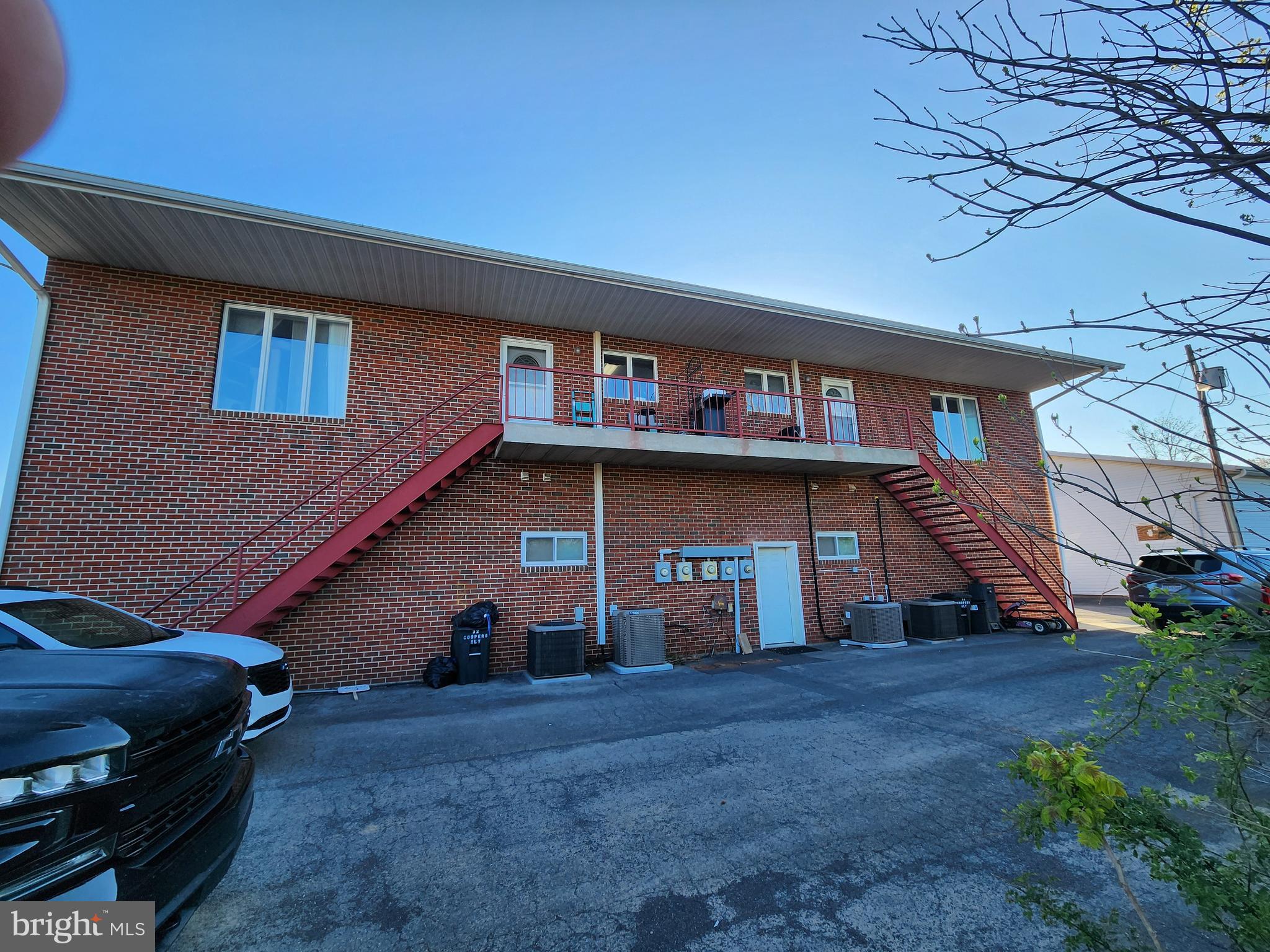 FORT ASHBY - Residential Income