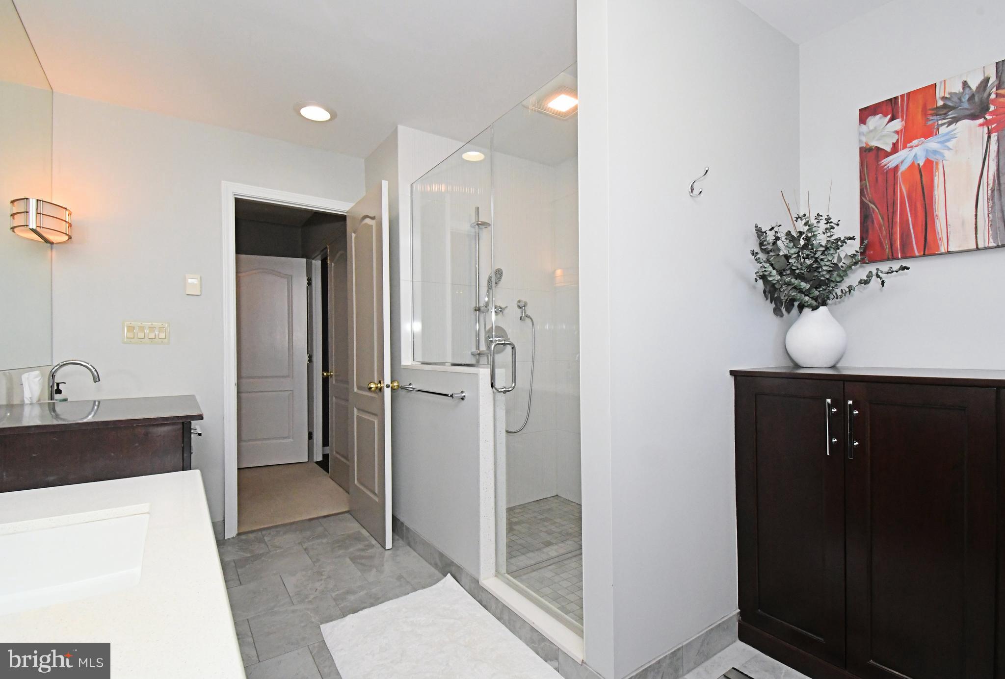 HILLS AT NORTHAMPT - Residential