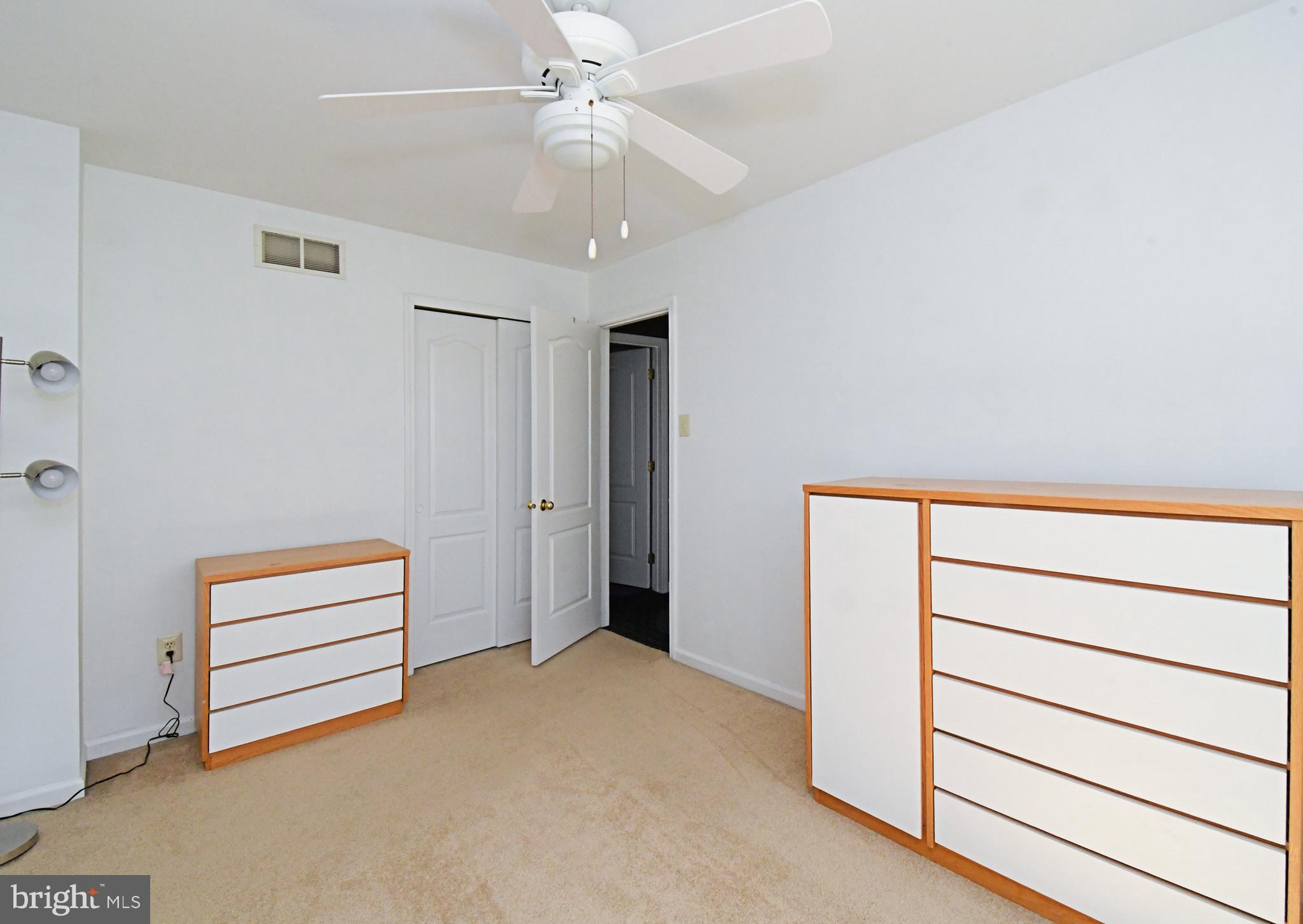 HILLS AT NORTHAMPT - Residential