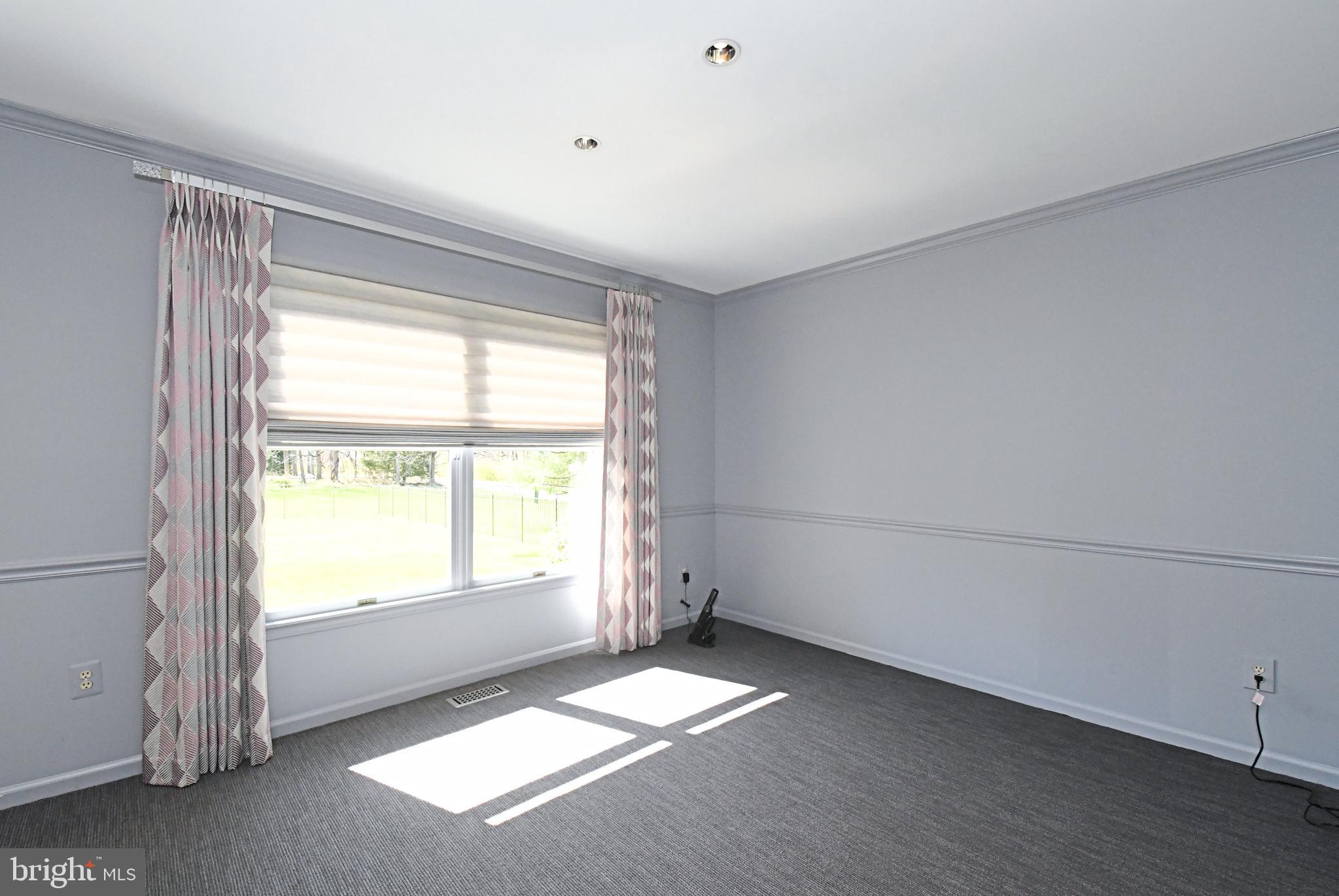 HILLS AT NORTHAMPT - Residential