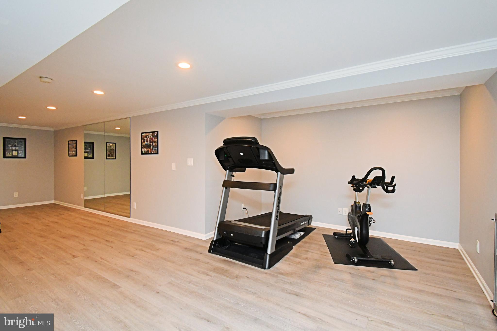 HILLS AT NORTHAMPT - Residential