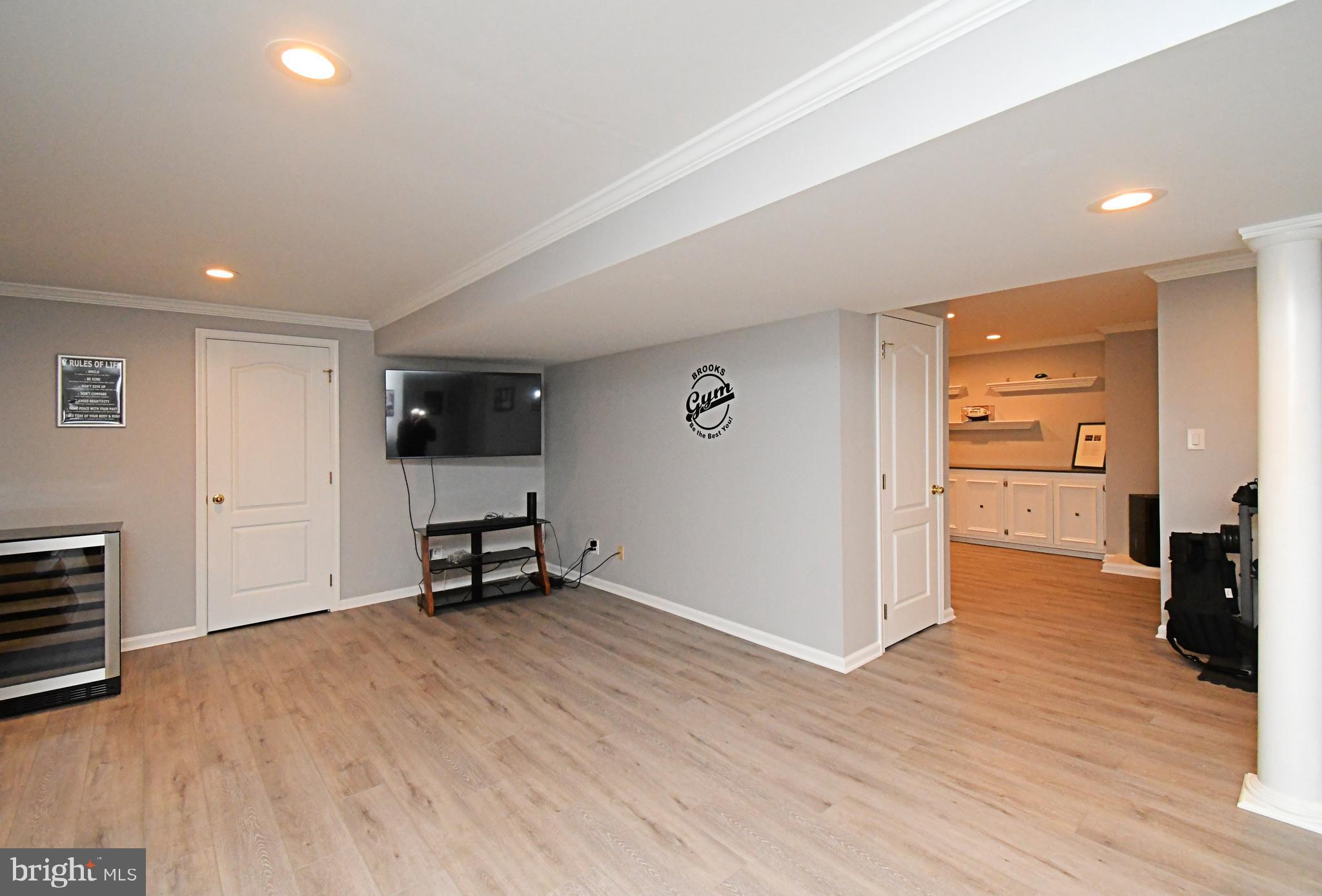 HILLS AT NORTHAMPT - Residential