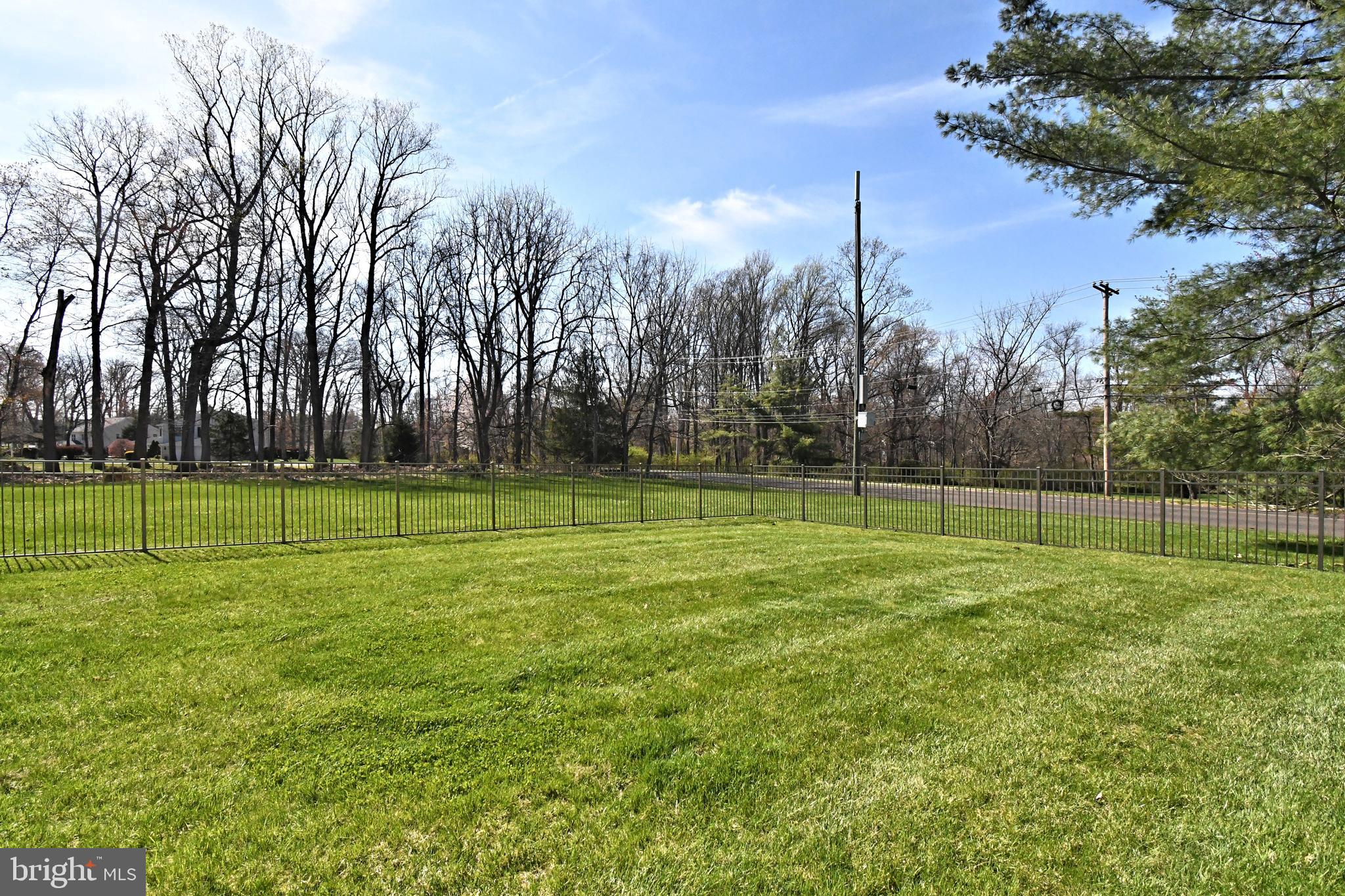 HILLS AT NORTHAMPT - Residential