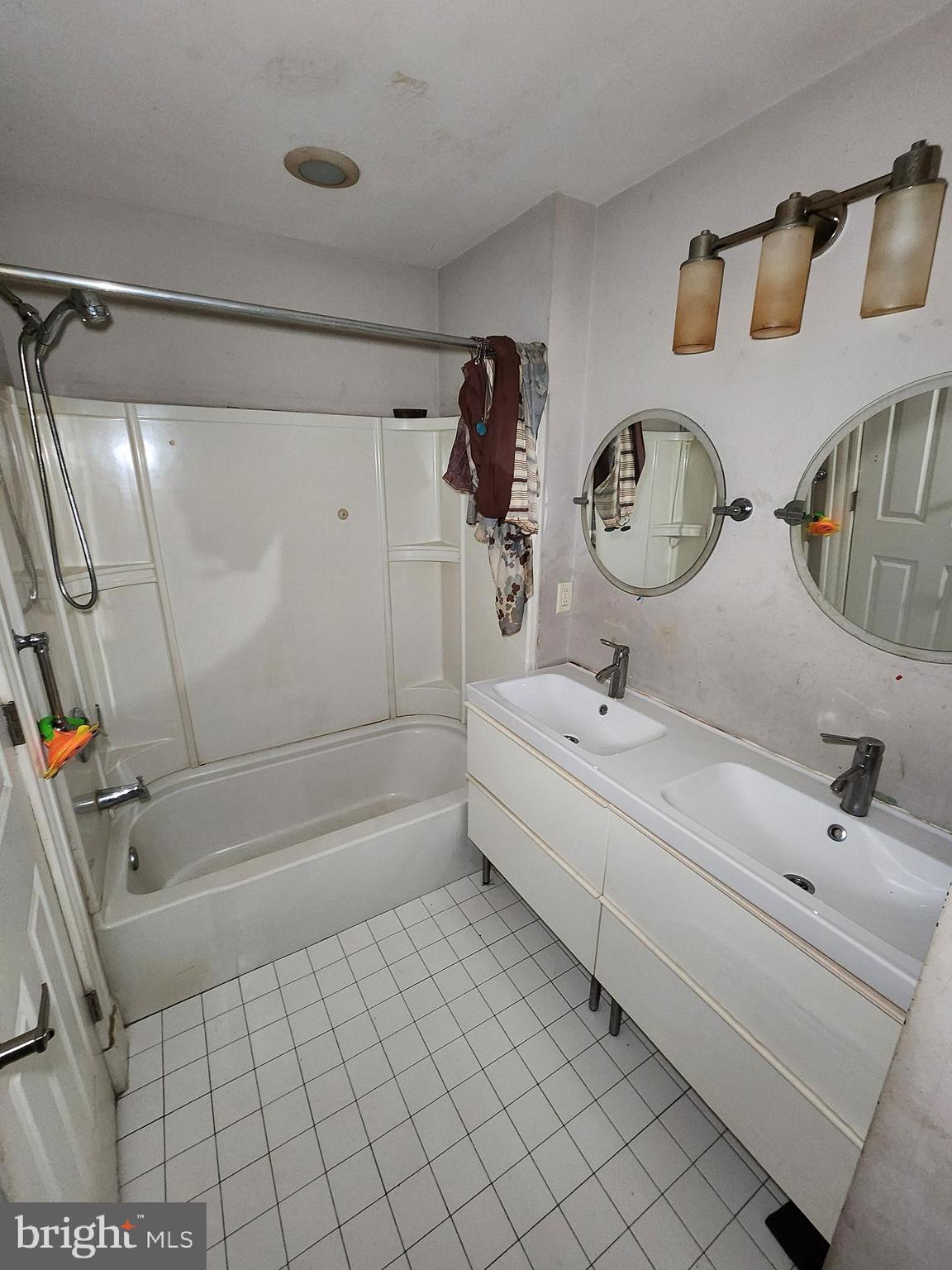 MILTON-MONTFORD - Residential