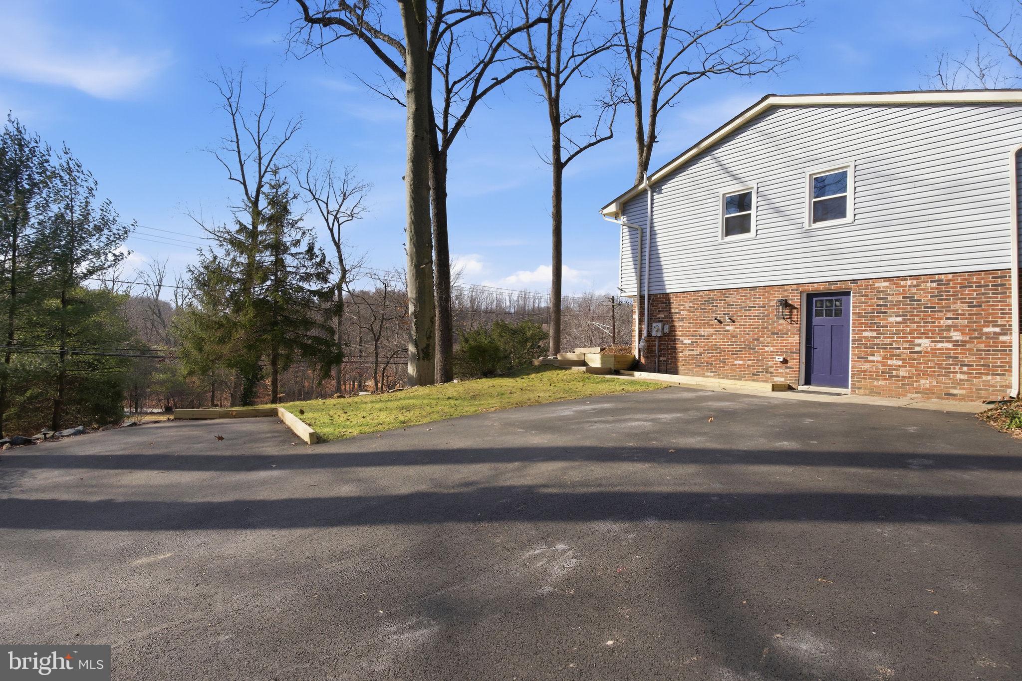 VALE HILLS - Residential