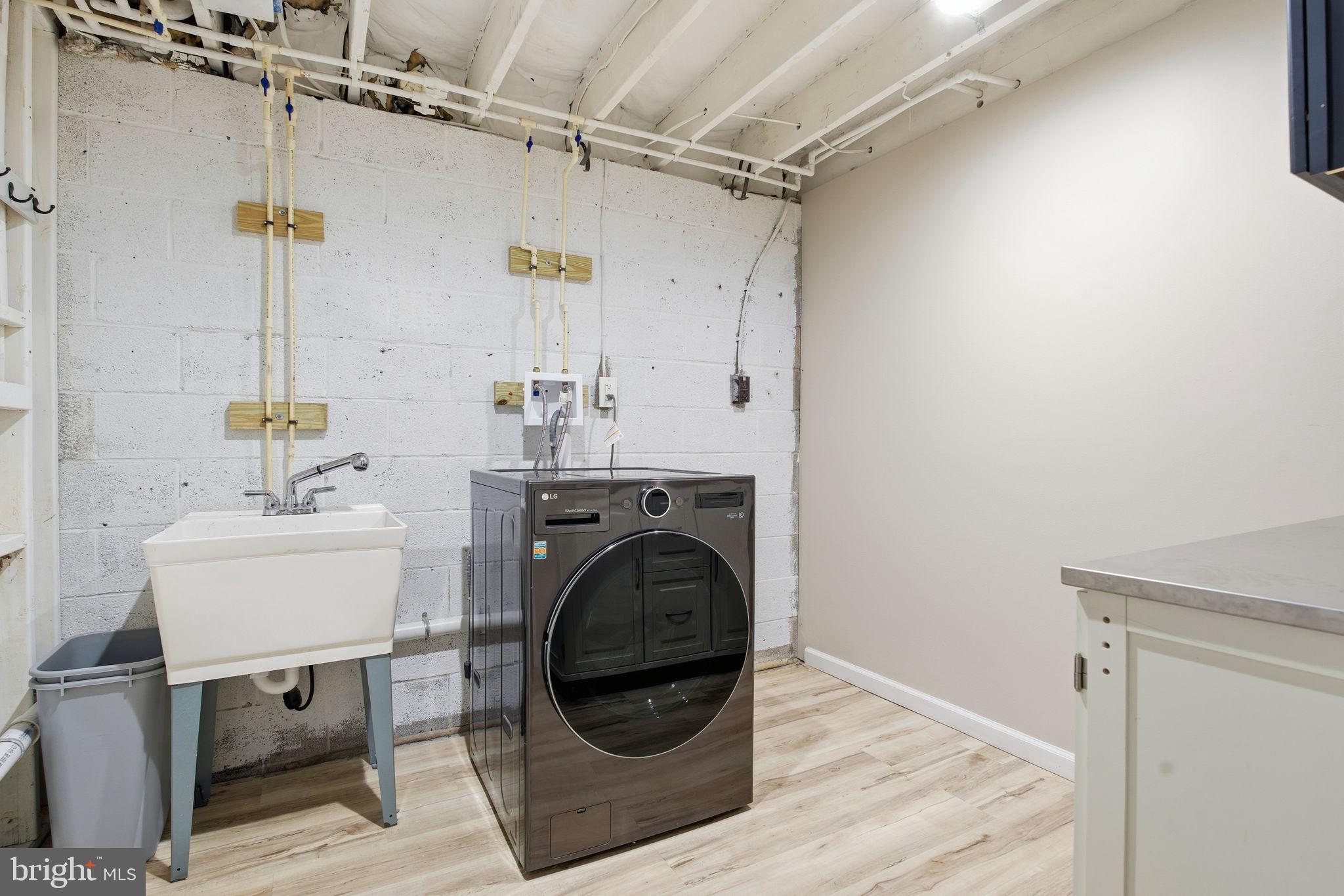 VALE HILLS - Residential