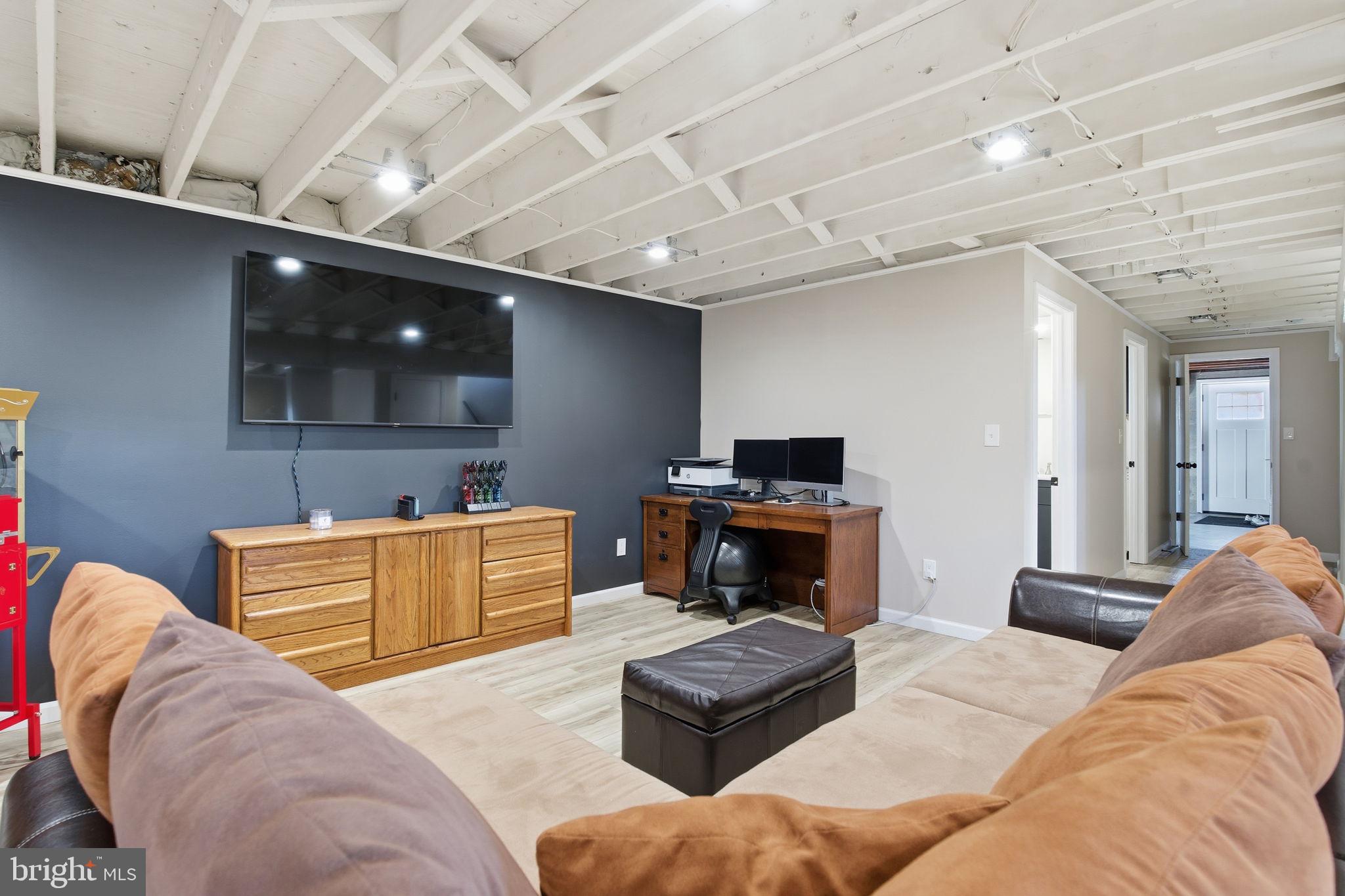 VALE HILLS - Residential