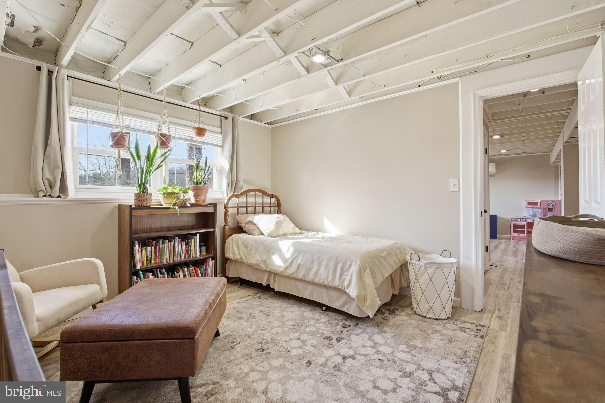 VALE HILLS - Residential