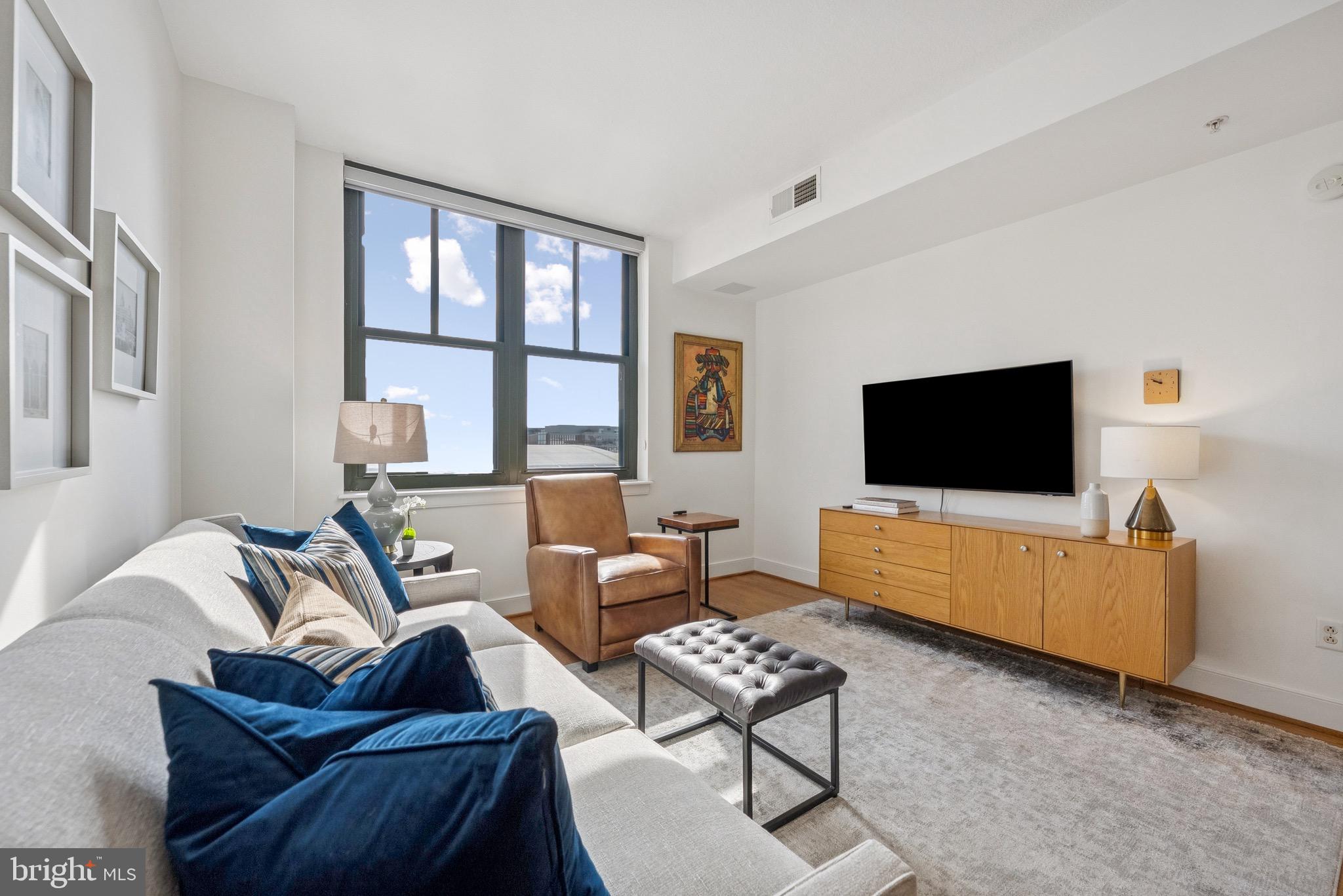 910 M STREET NW 1001