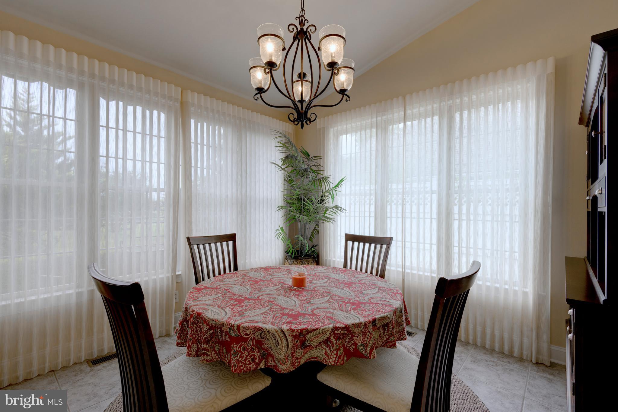 APPLEBROOK - Residential