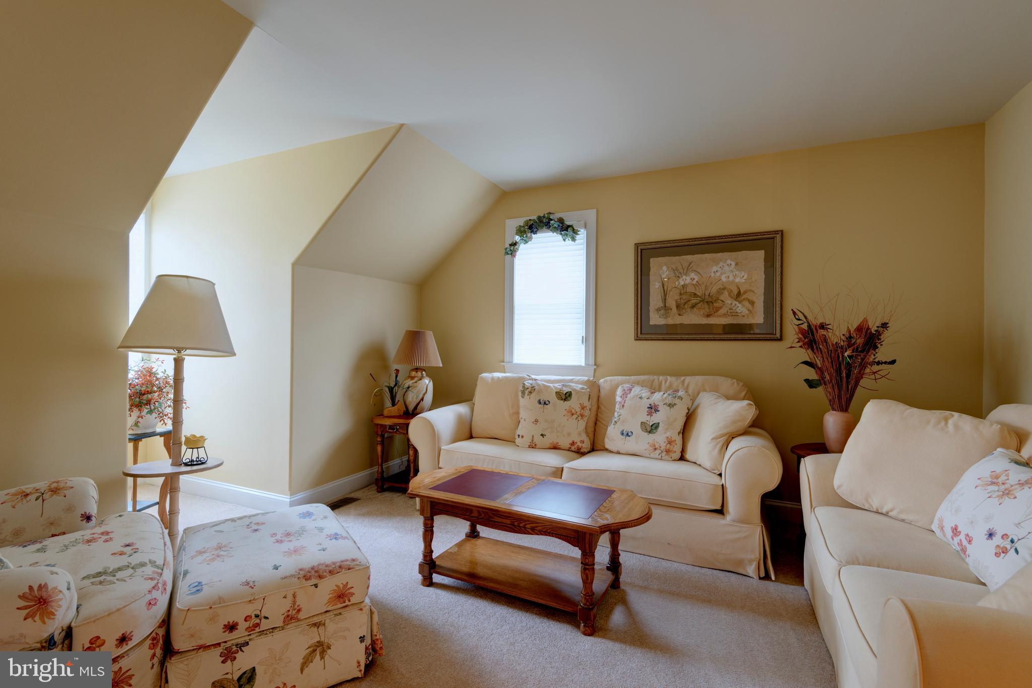 APPLEBROOK - Residential