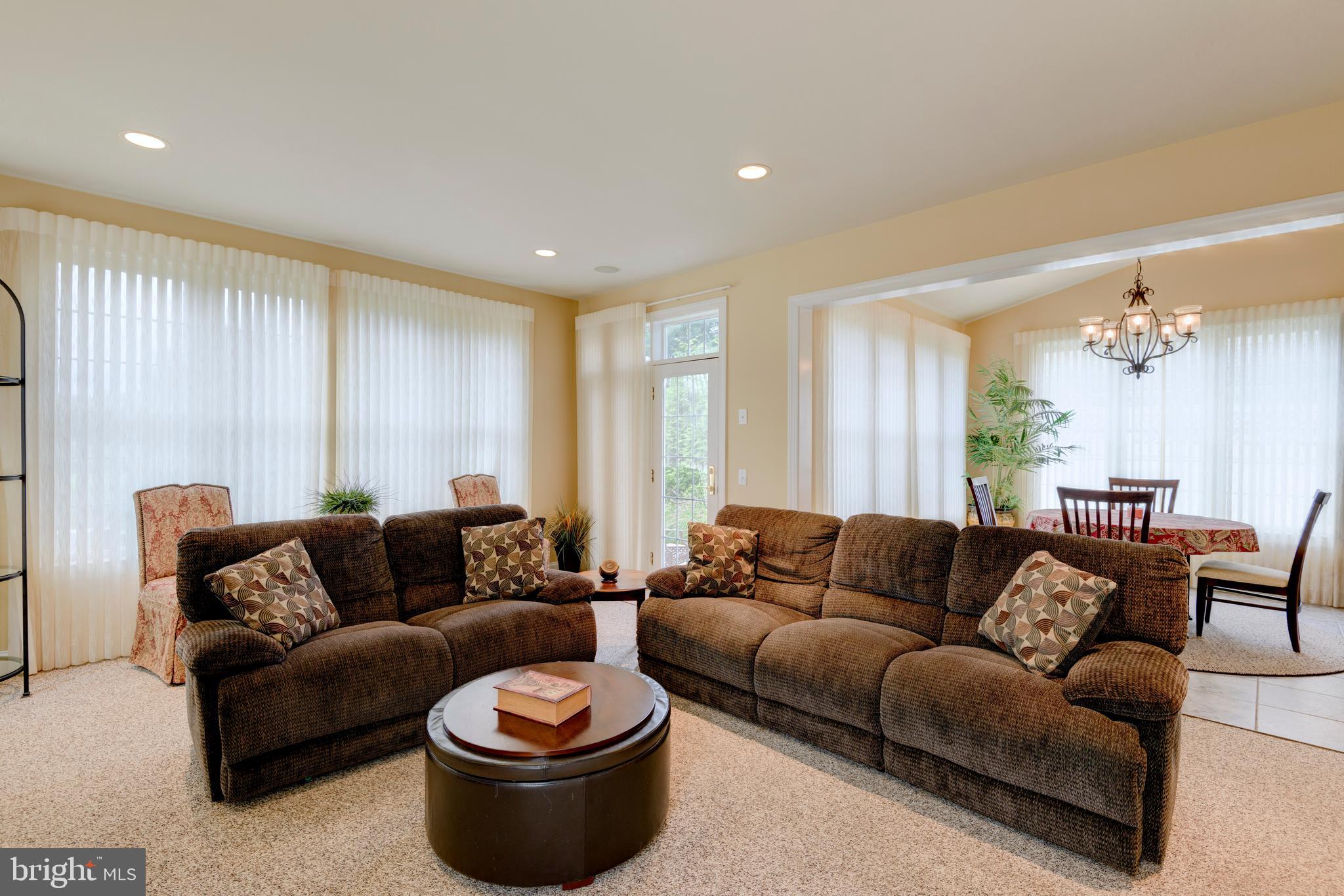 APPLEBROOK - Residential