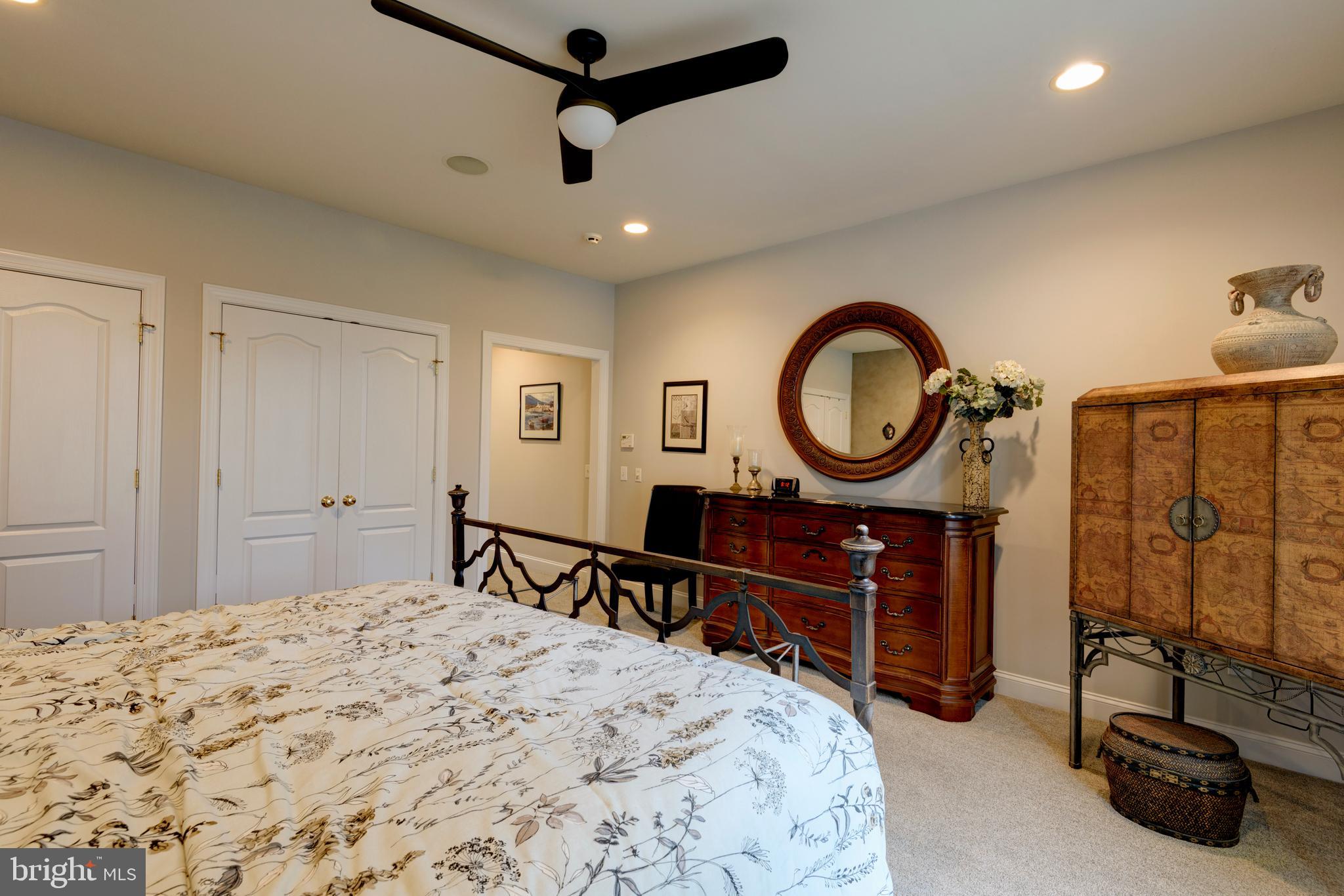 APPLEBROOK - Residential