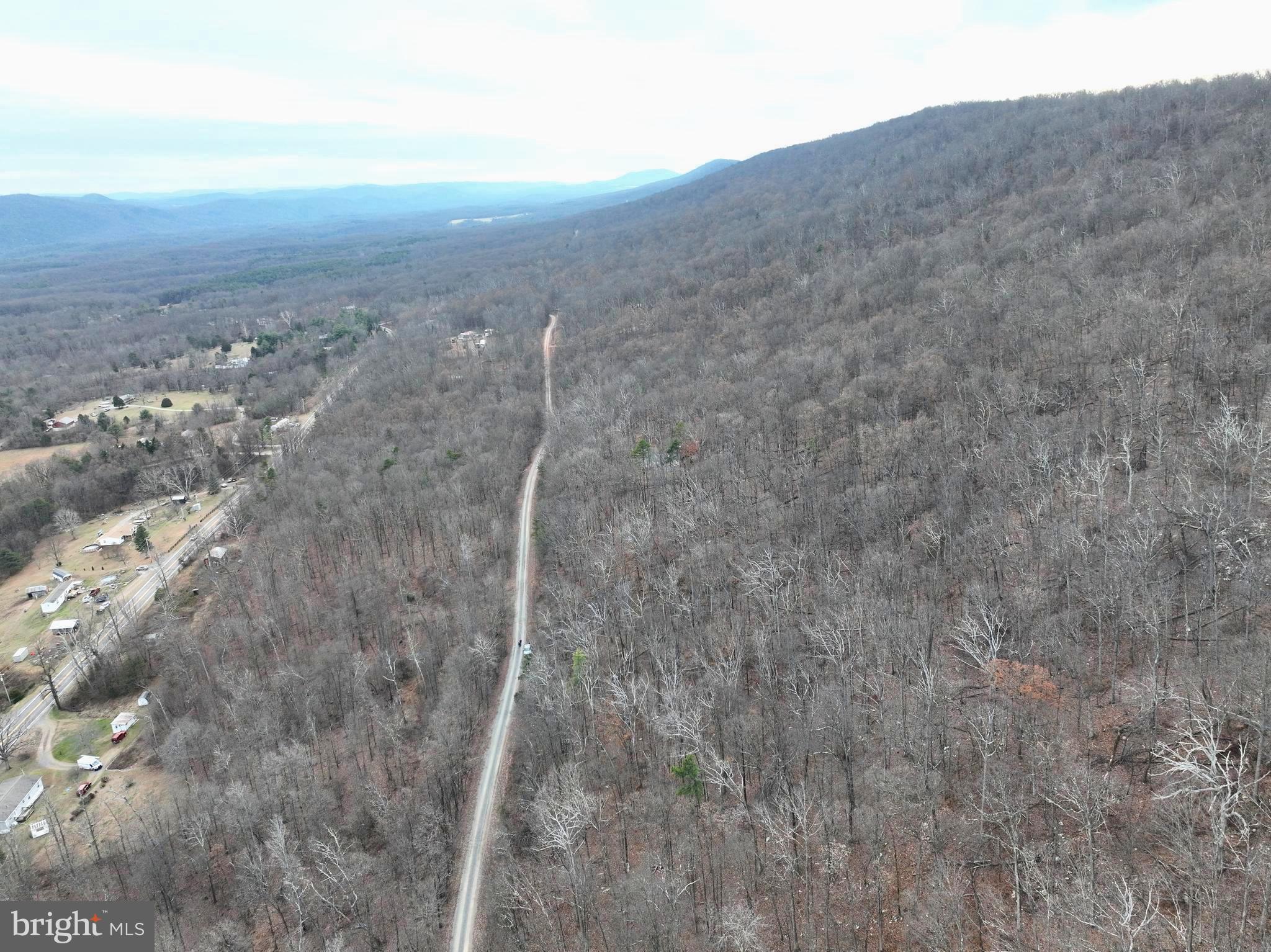 EAGLE MOUNTAIN - Land