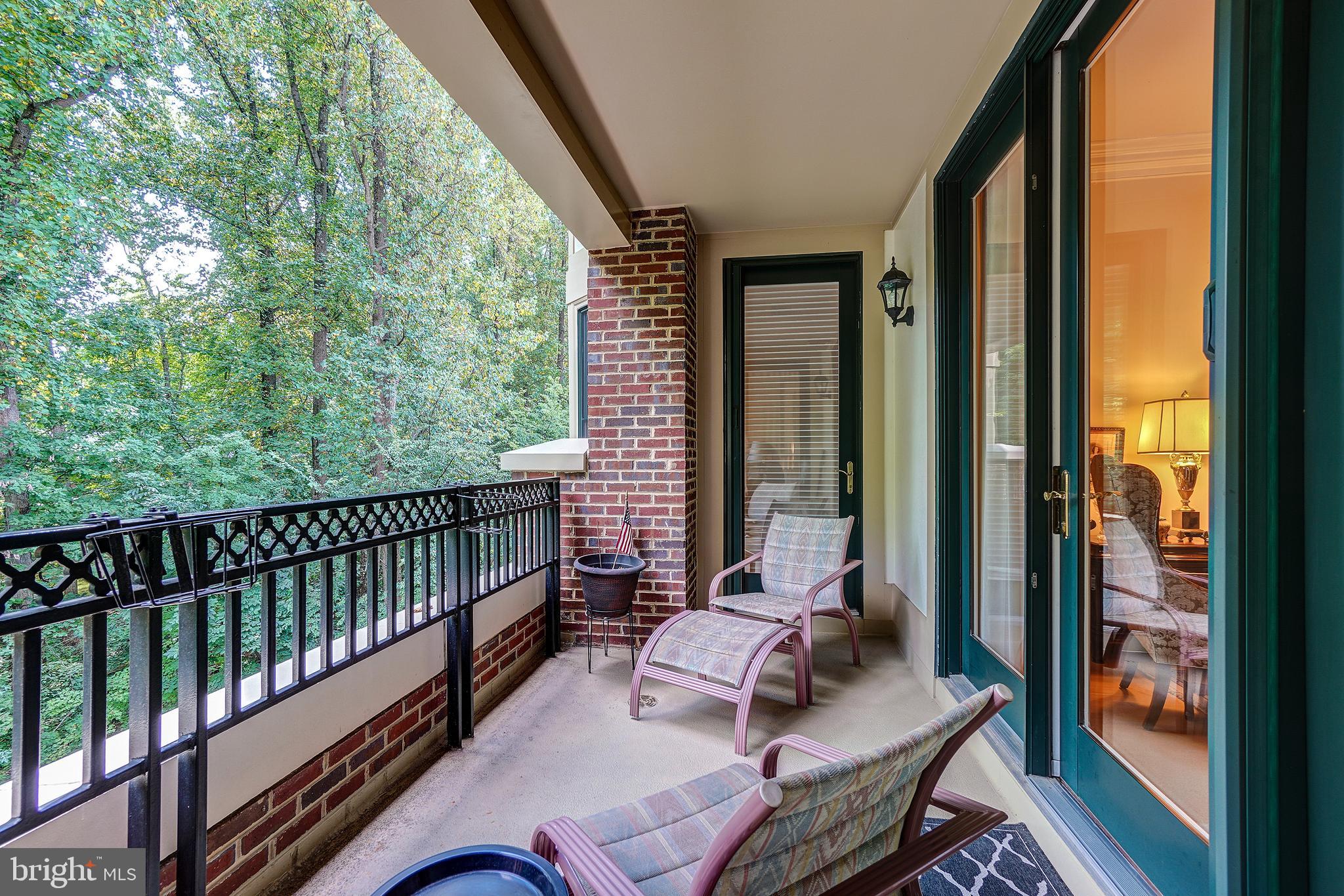 STRATHMORR PARK AT GROSVENOR - Residential