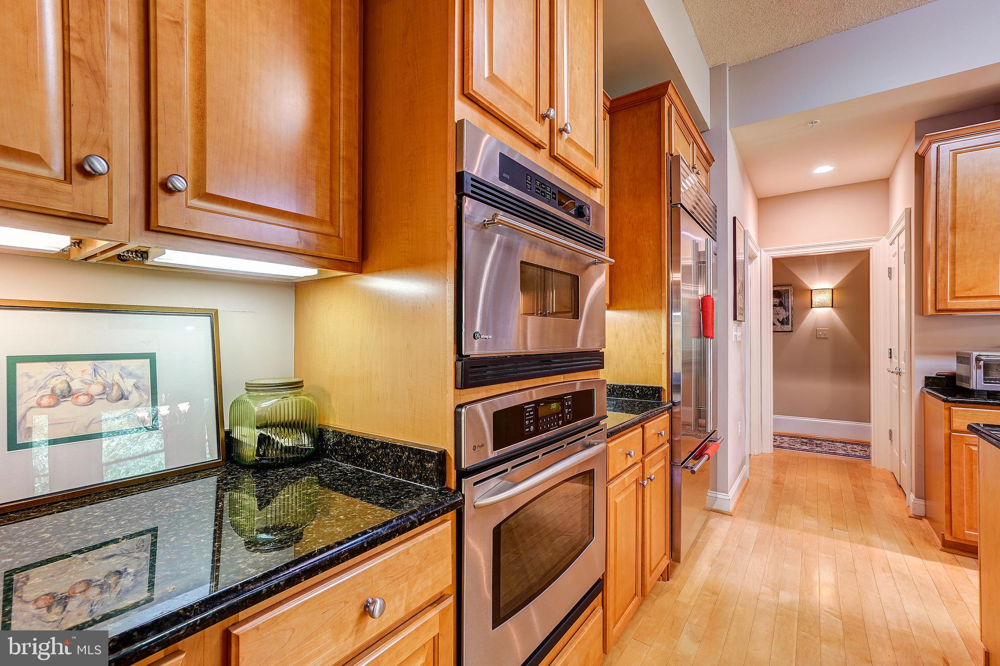 STRATHMORR PARK AT GROSVENOR - Residential