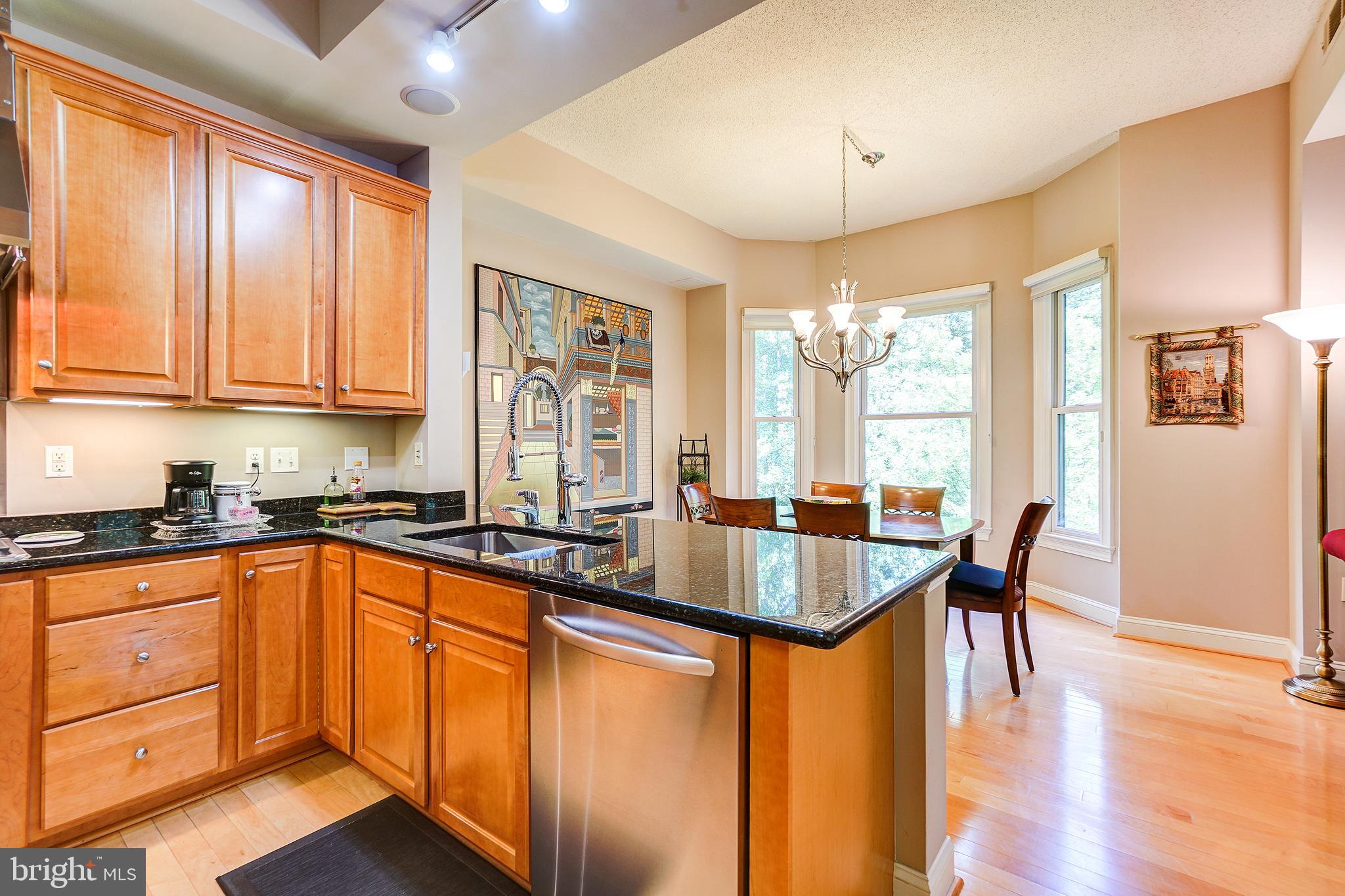 STRATHMORR PARK AT GROSVENOR - Residential