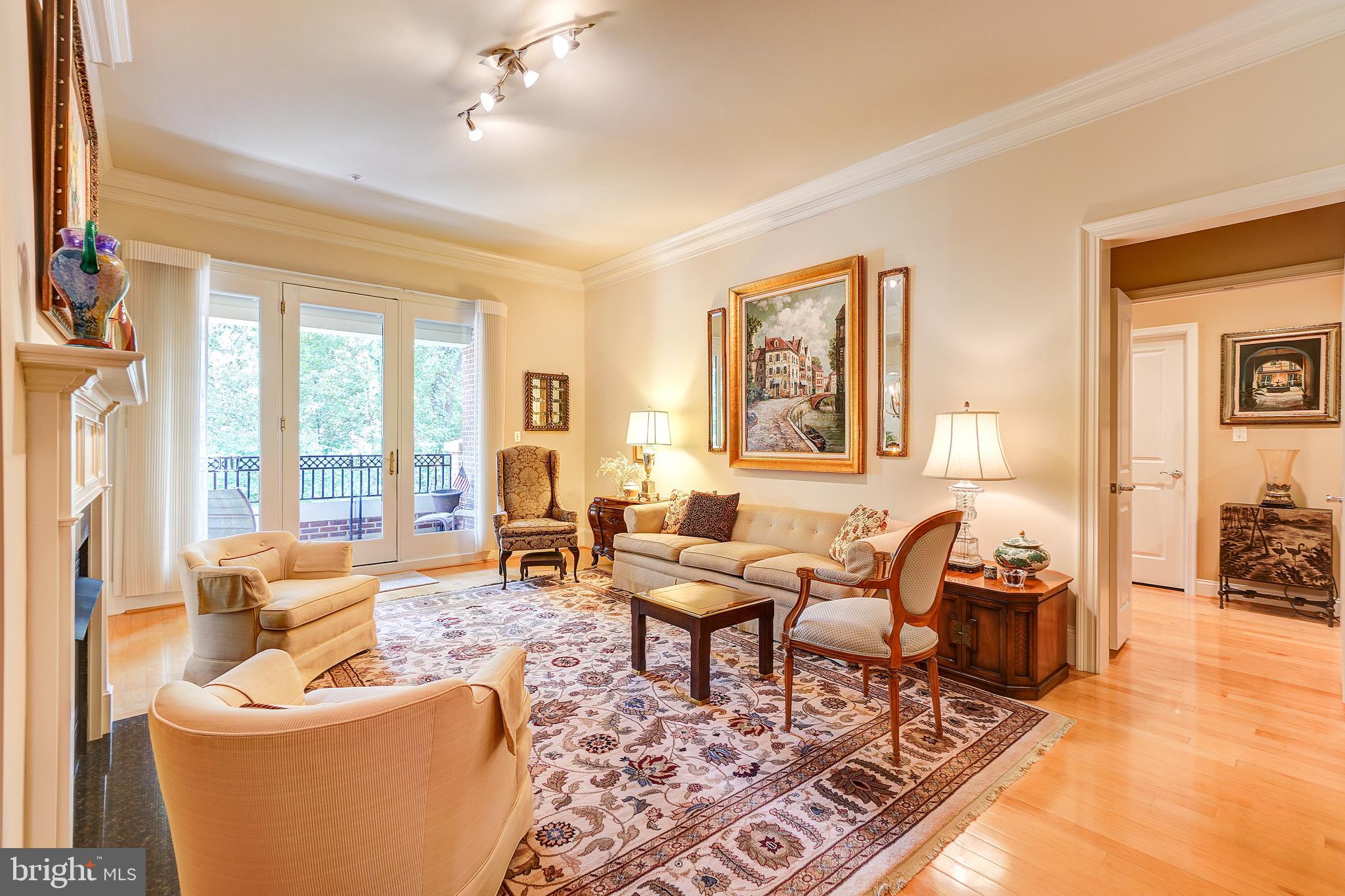 STRATHMORR PARK AT GROSVENOR - Residential