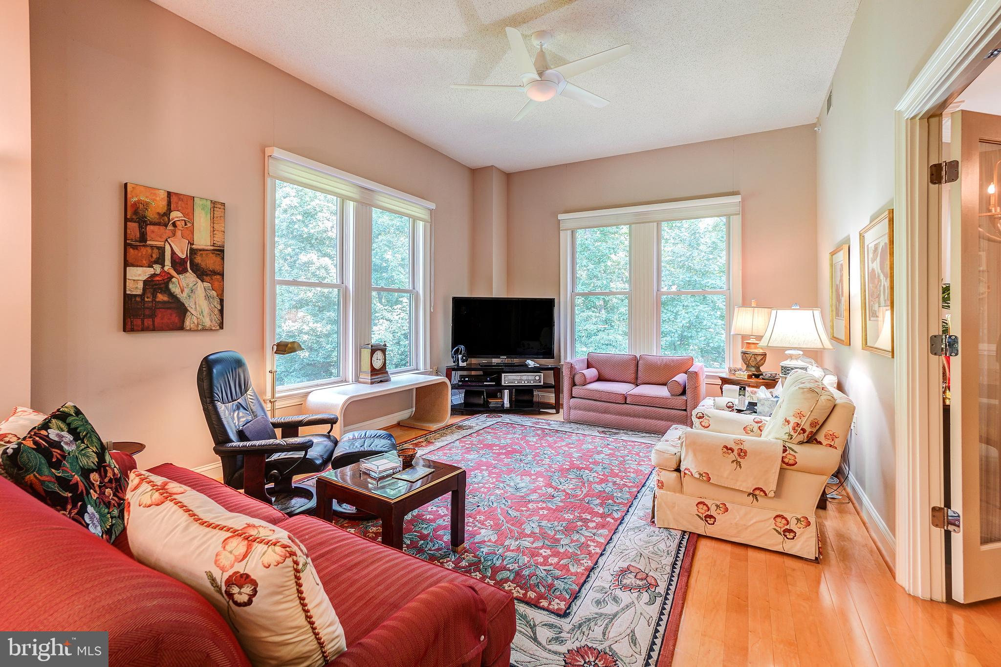 STRATHMORR PARK AT GROSVENOR - Residential