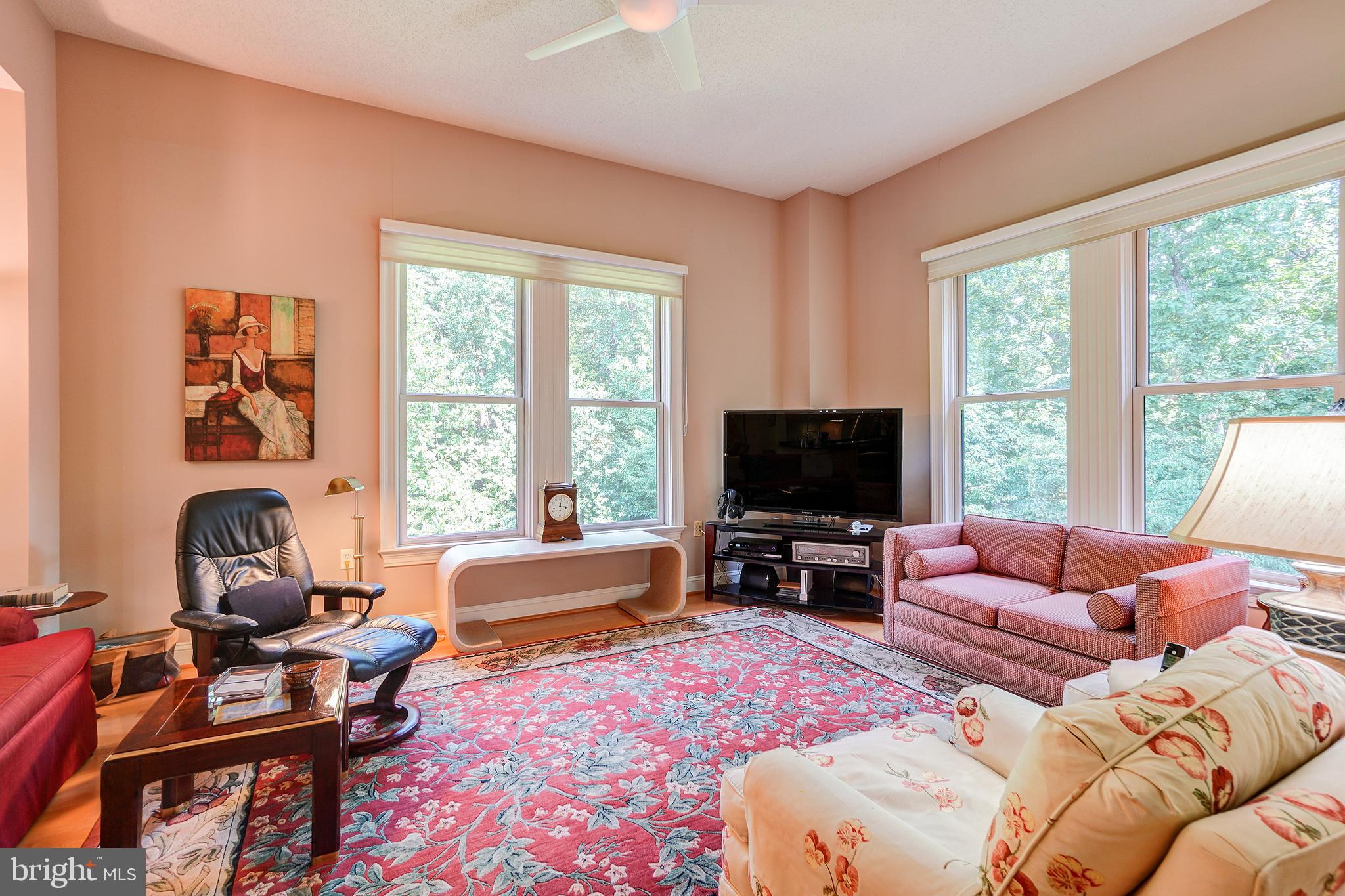 STRATHMORR PARK AT GROSVENOR - Residential