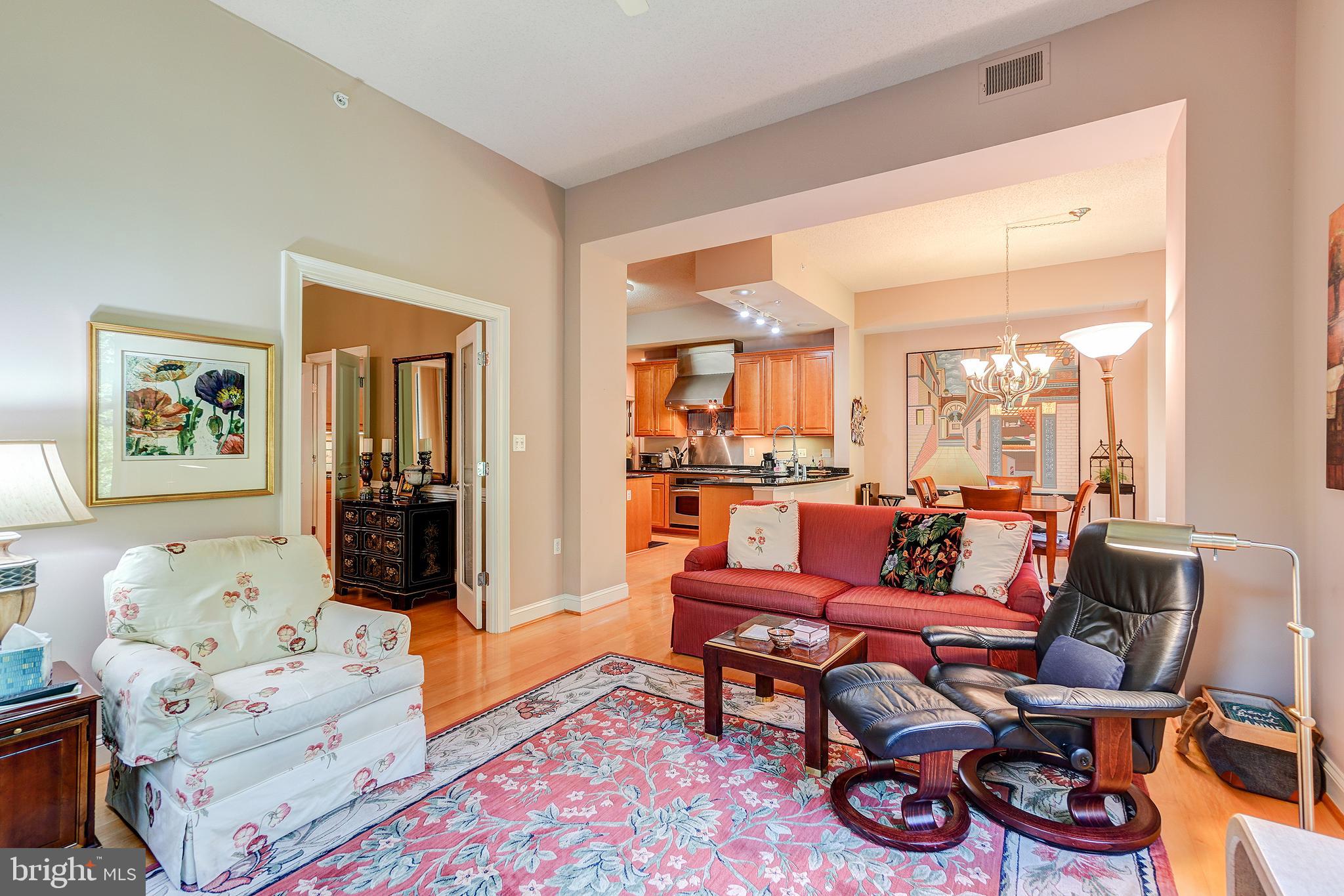 STRATHMORR PARK AT GROSVENOR - Residential