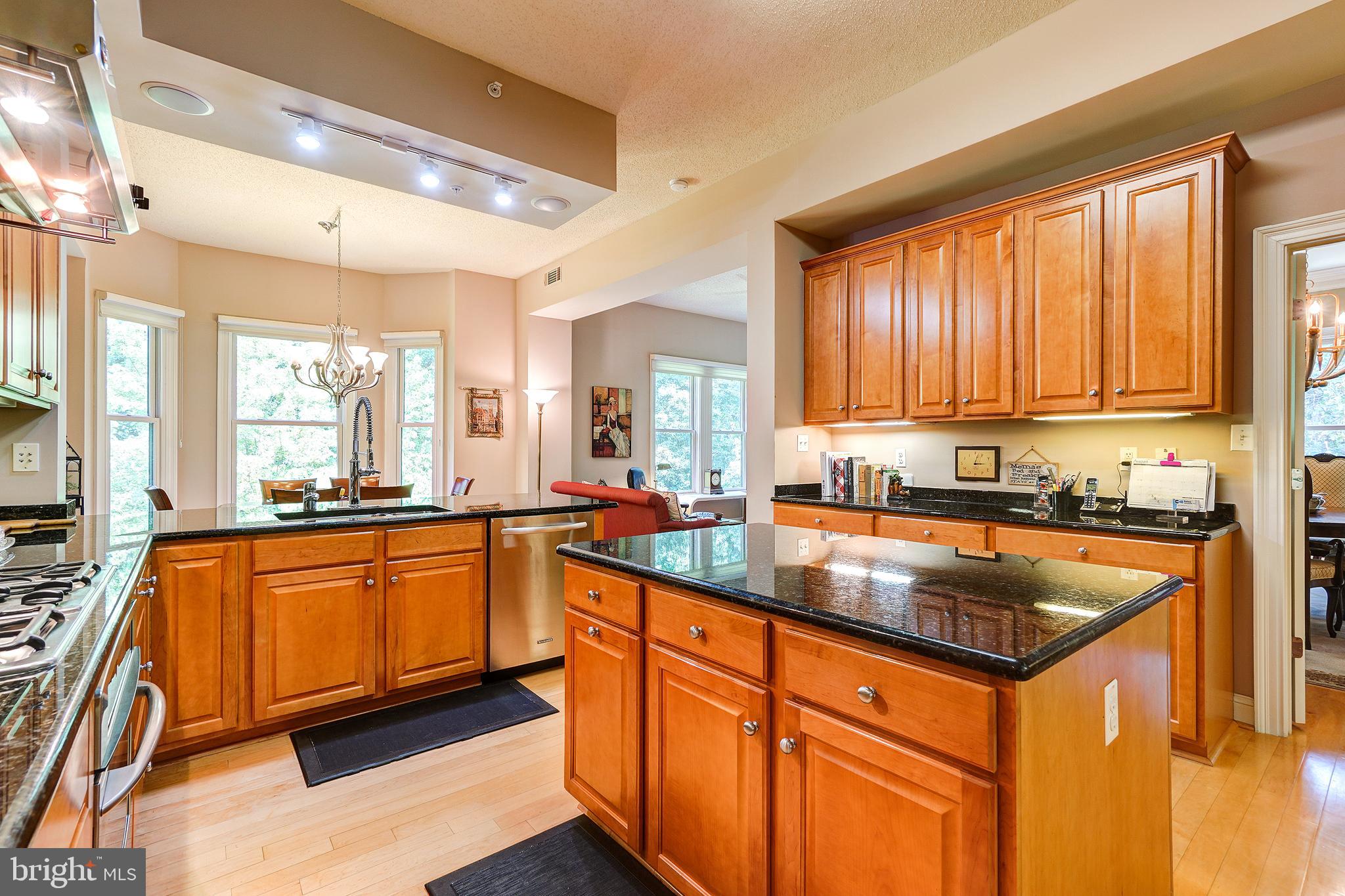 STRATHMORR PARK AT GROSVENOR - Residential