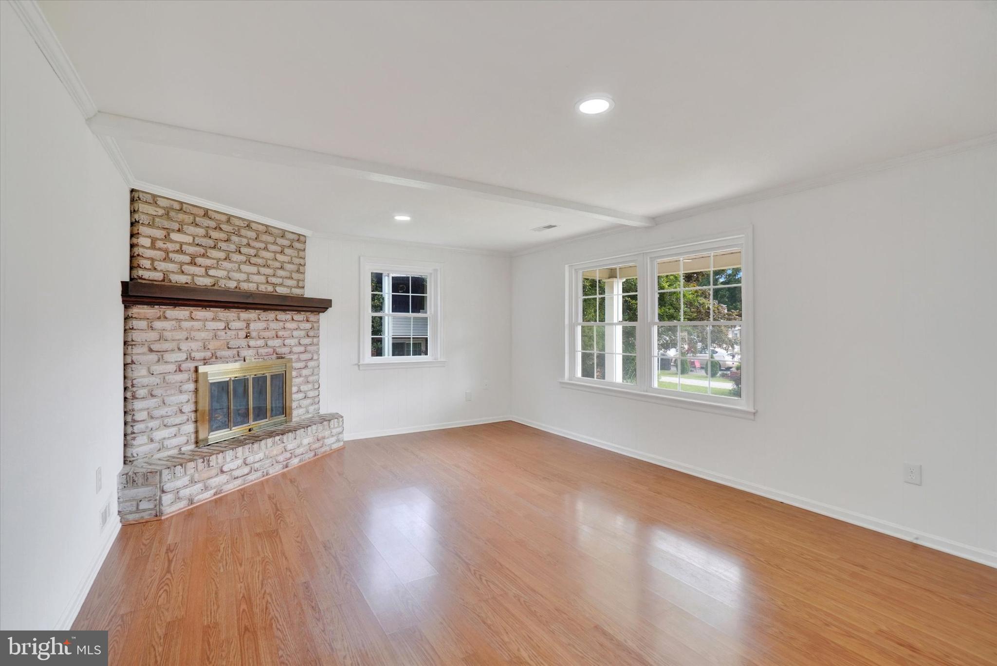 1802 SARATOGA ROAD
