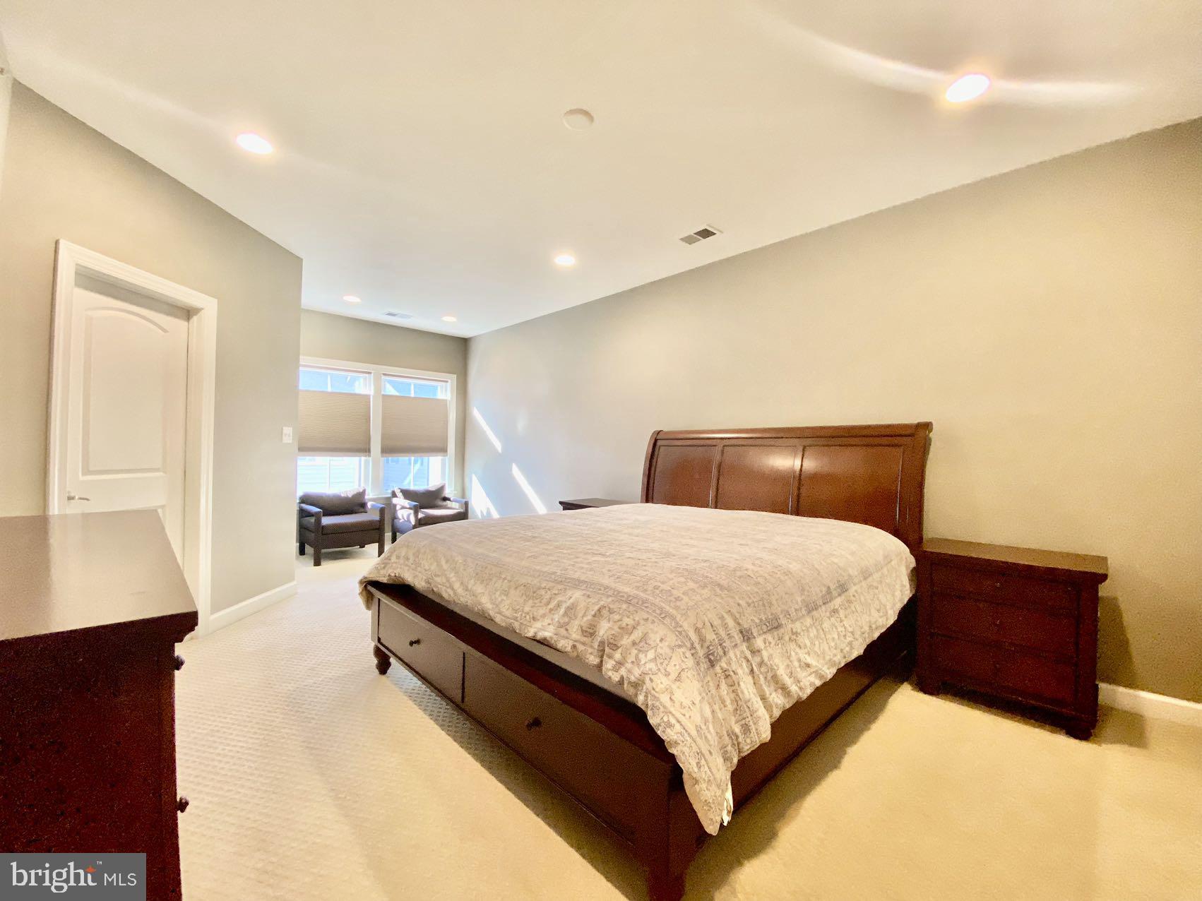 WATKINS MILL TOWN CENTER - Residential Lease