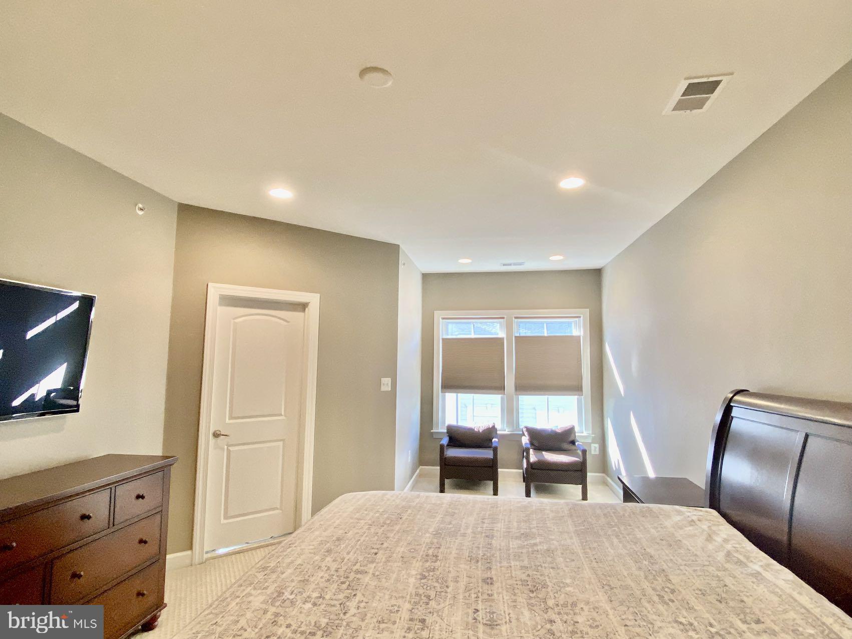 WATKINS MILL TOWN CENTER - Residential Lease