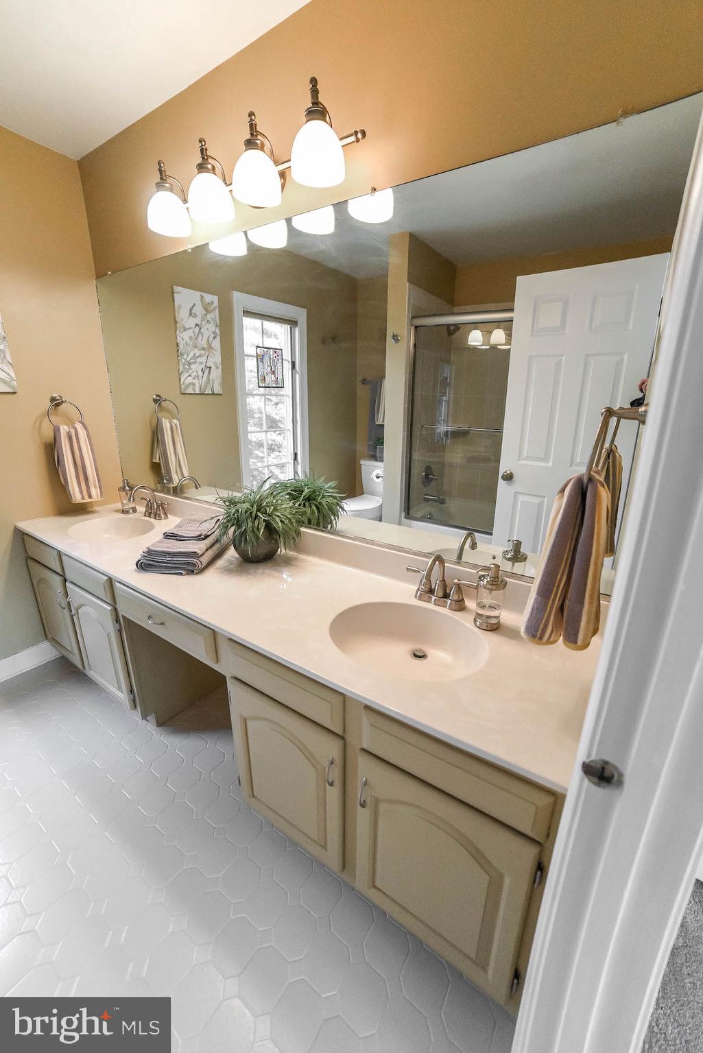 HICKORY RIDGE LA PLATA - Residential