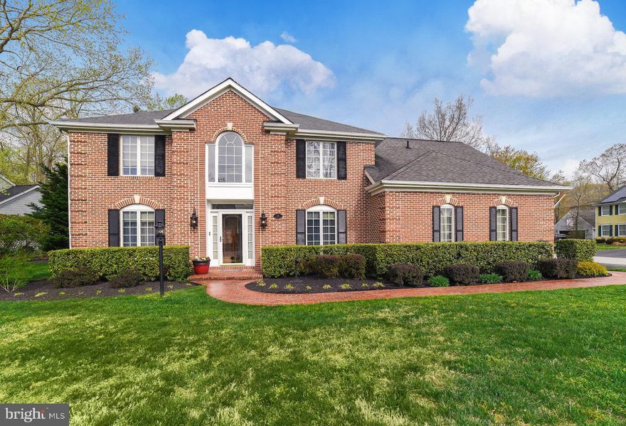 DO NOT CONTACT SELLER. SELLER IS RELISTING WITH LISTING AGENT. Be ready to fall in love the moment you walk through the door into this beautiful colonial in sought after La Plata. Updated kitchen that includes SS appliances, granite counter tops, 42" cabinets and large island w/cook top. Spacious kitchen opens to family room w/wood burning fireplace, built in book shelves, vaulted ceiling and skylights. Upper level boasts 4 spacious bedrooms including master. Master bedroom has his/her closets and master bath w/ soak tub, oversize shower, double vanities and  vaulted ceilings. Deck and level backyard...perfect for summer BBQs. 2 car garage w/ auto openers (new doors installed 2018). This one wont last long...better hurry!