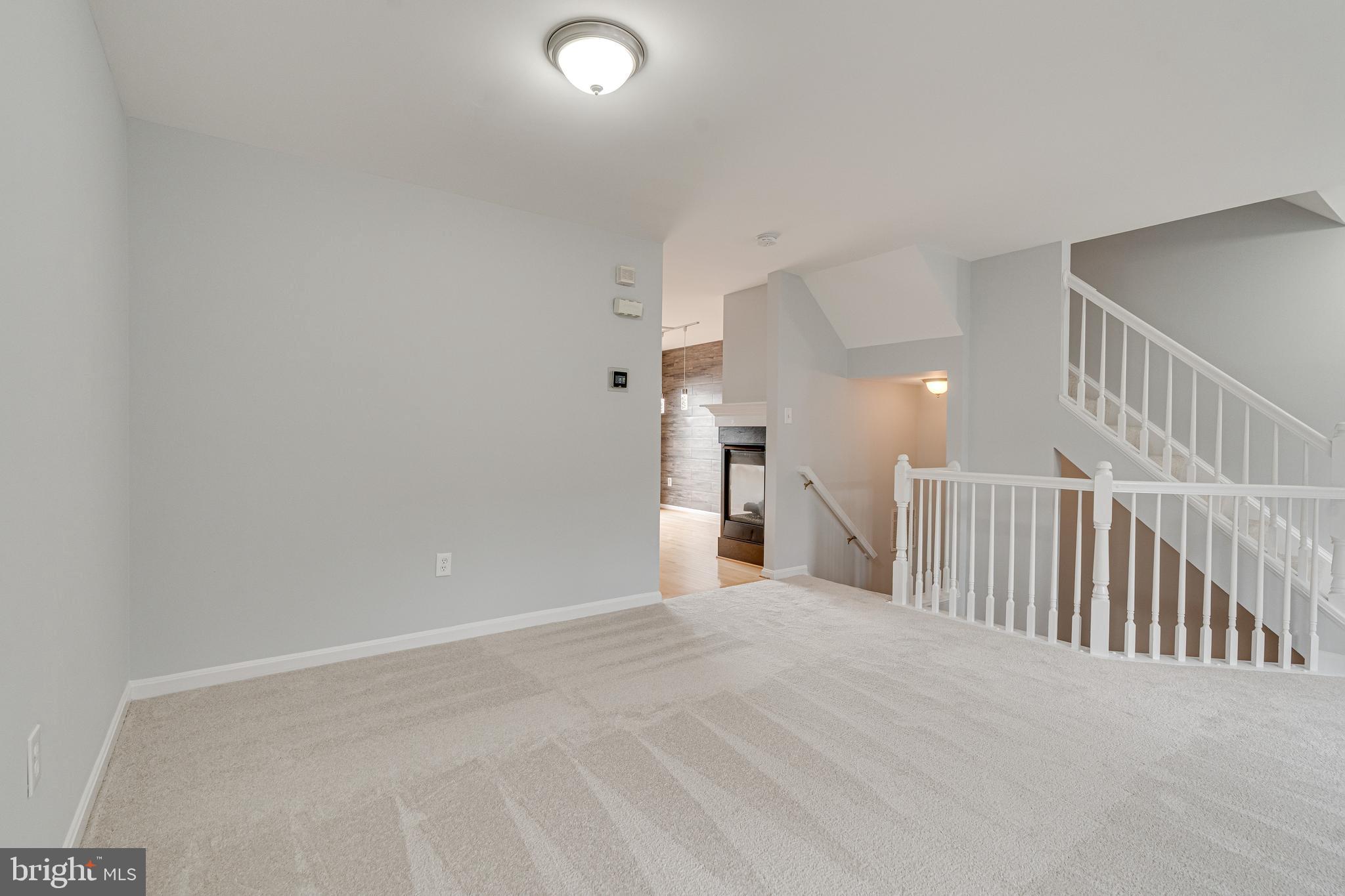 GROVEWOOD - Residential Lease