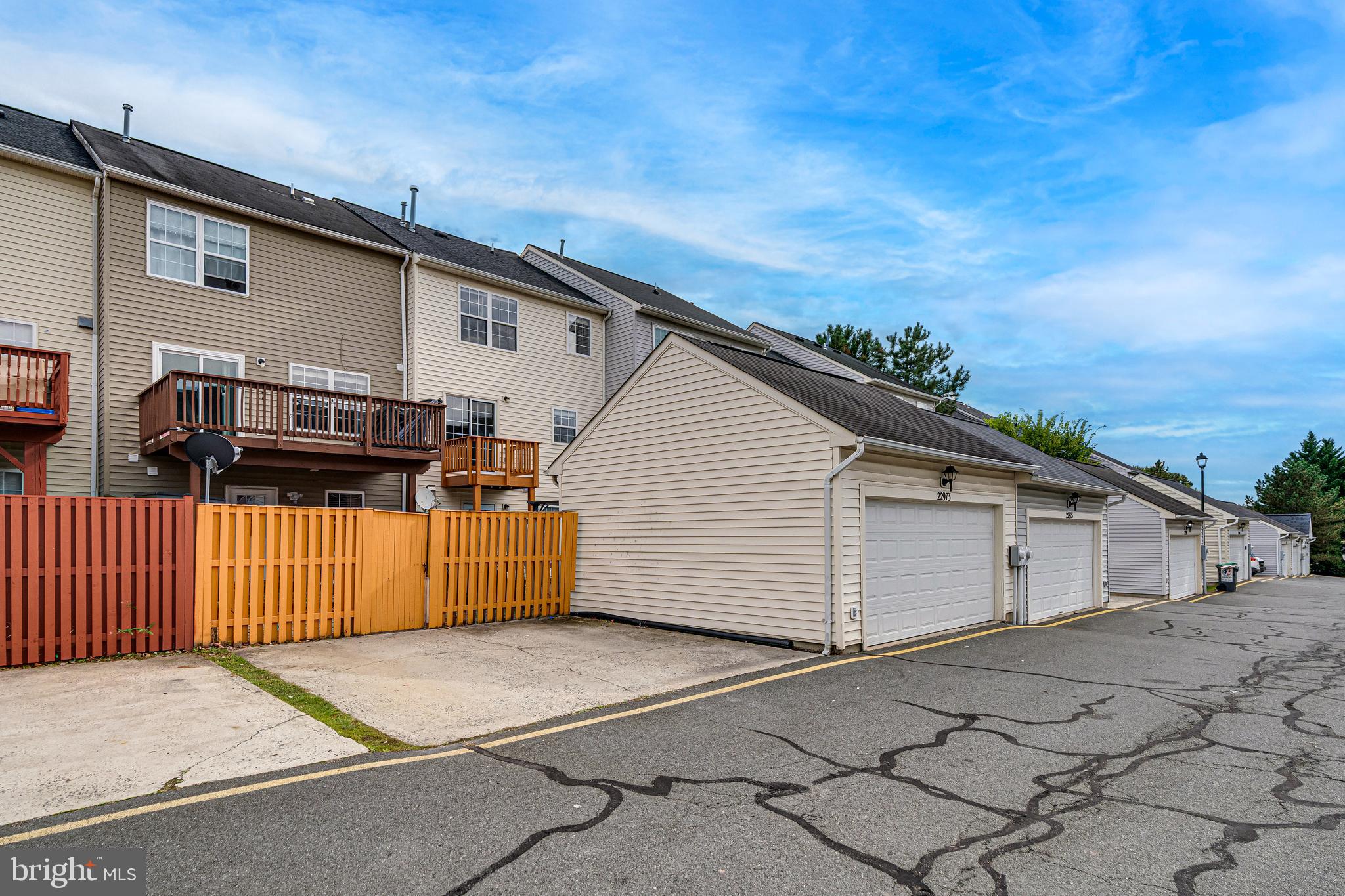 GROVEWOOD - Residential Lease