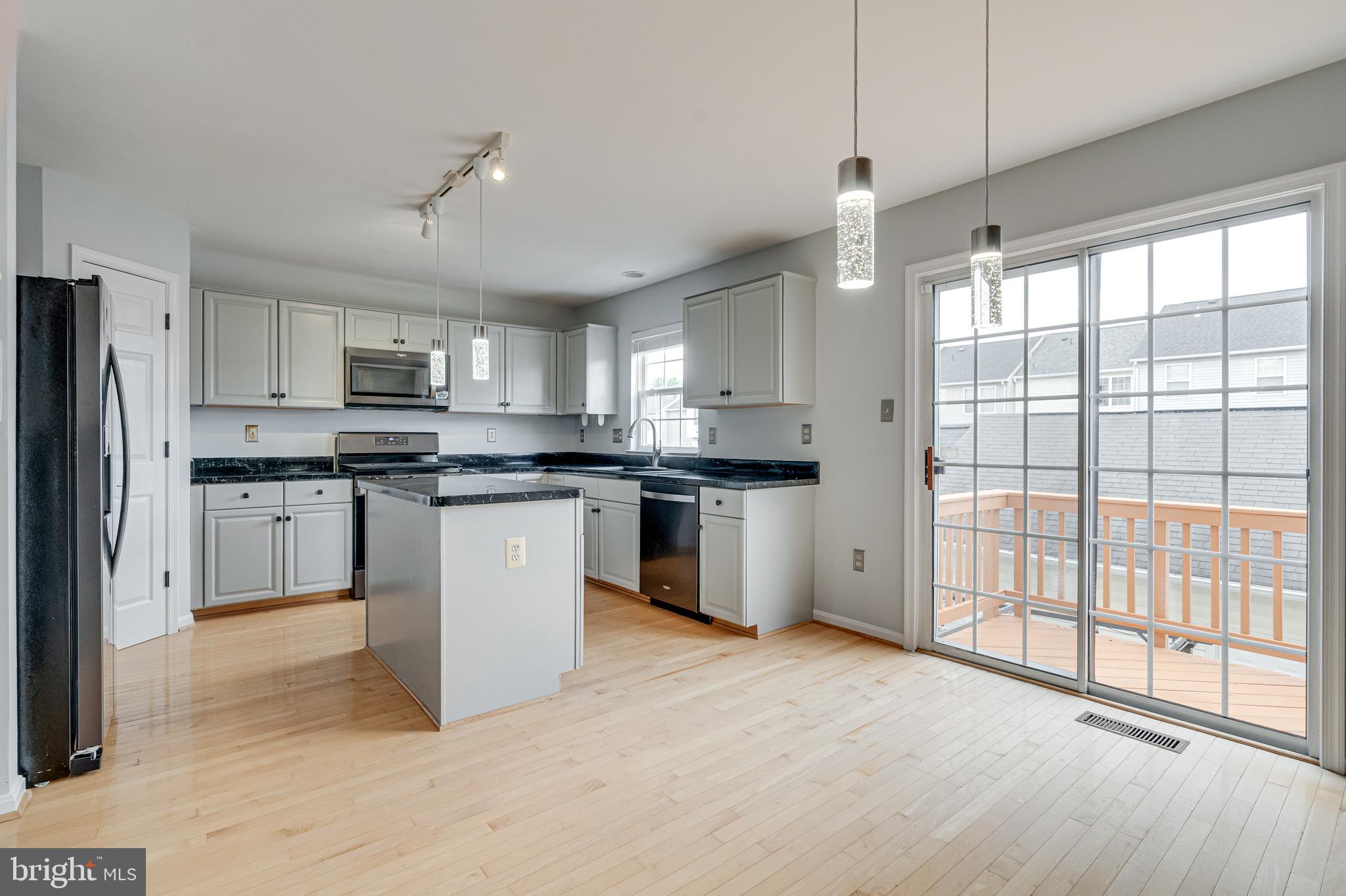 GROVEWOOD - Residential Lease