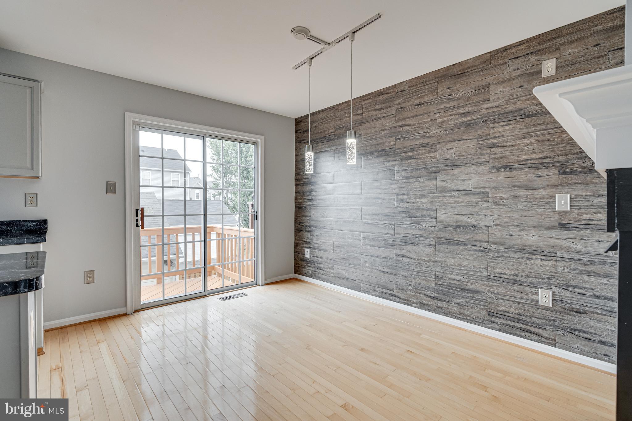 GROVEWOOD - Residential Lease