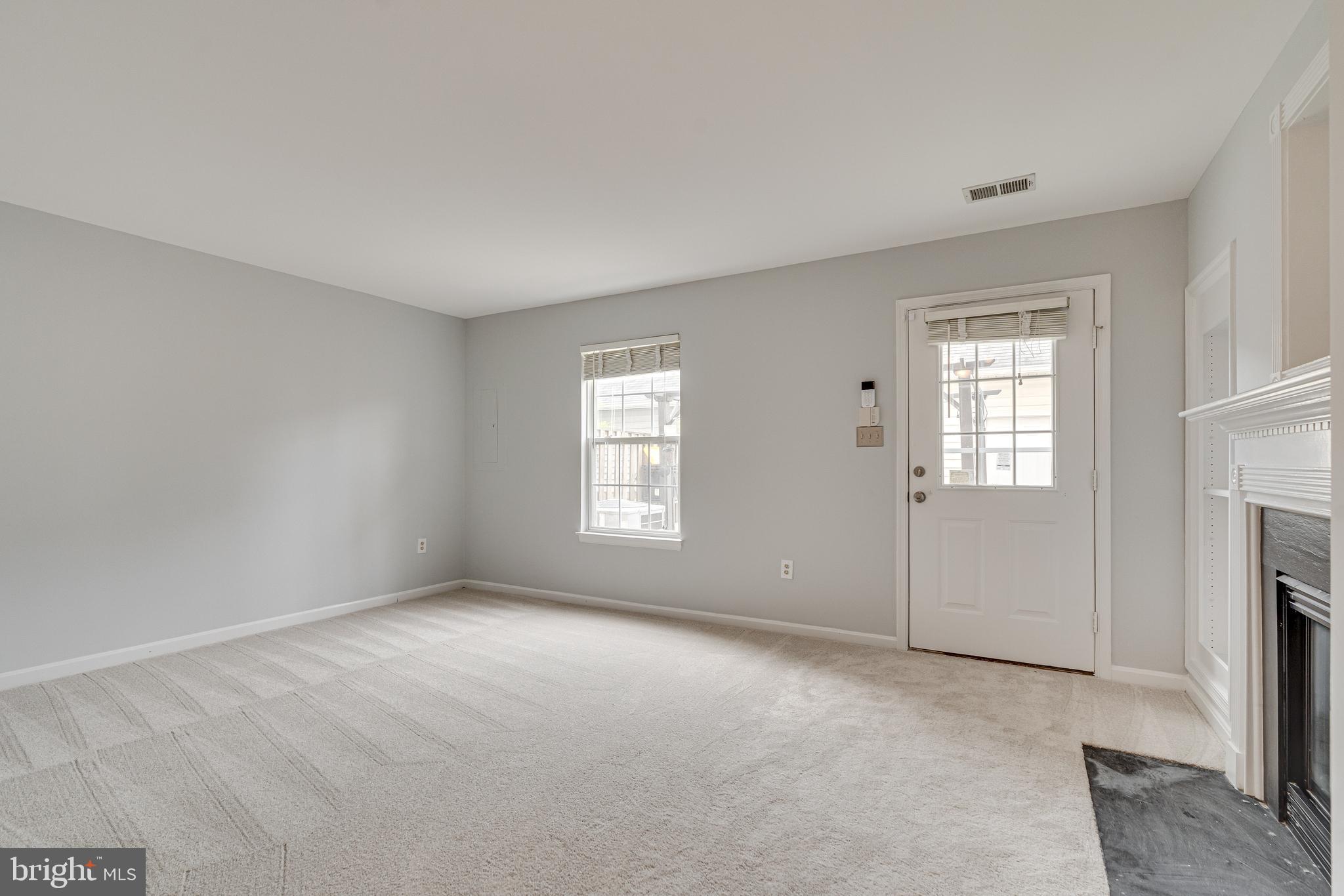 GROVEWOOD - Residential Lease