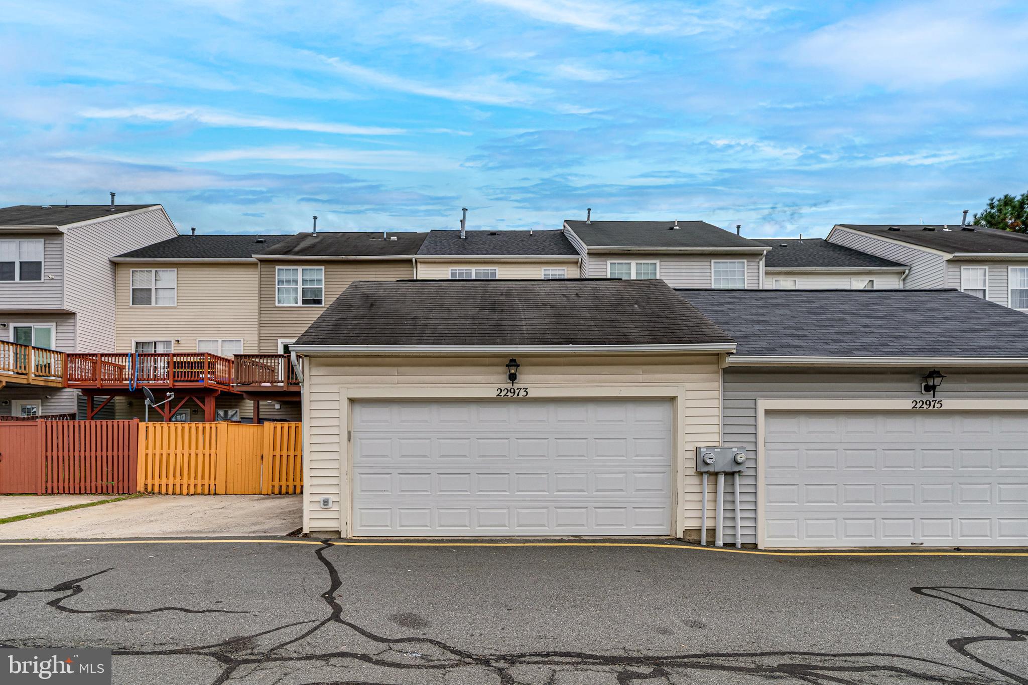 GROVEWOOD - Residential Lease