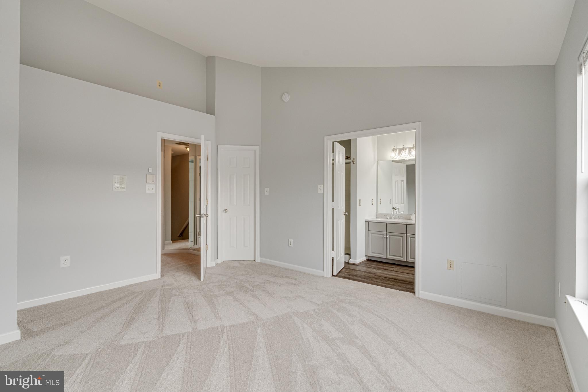 GROVEWOOD - Residential Lease