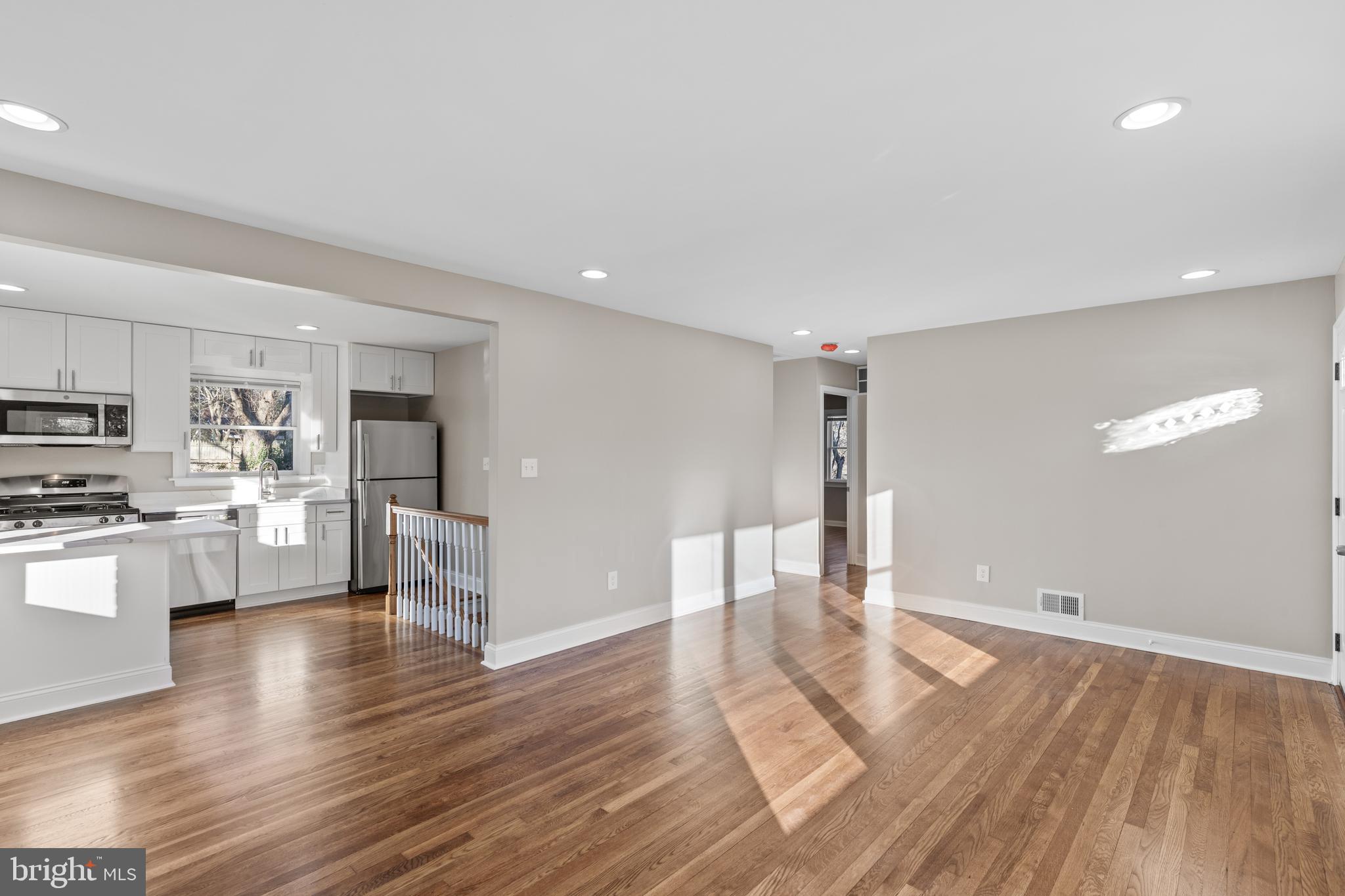 VIRGINIA HILLS - Residential