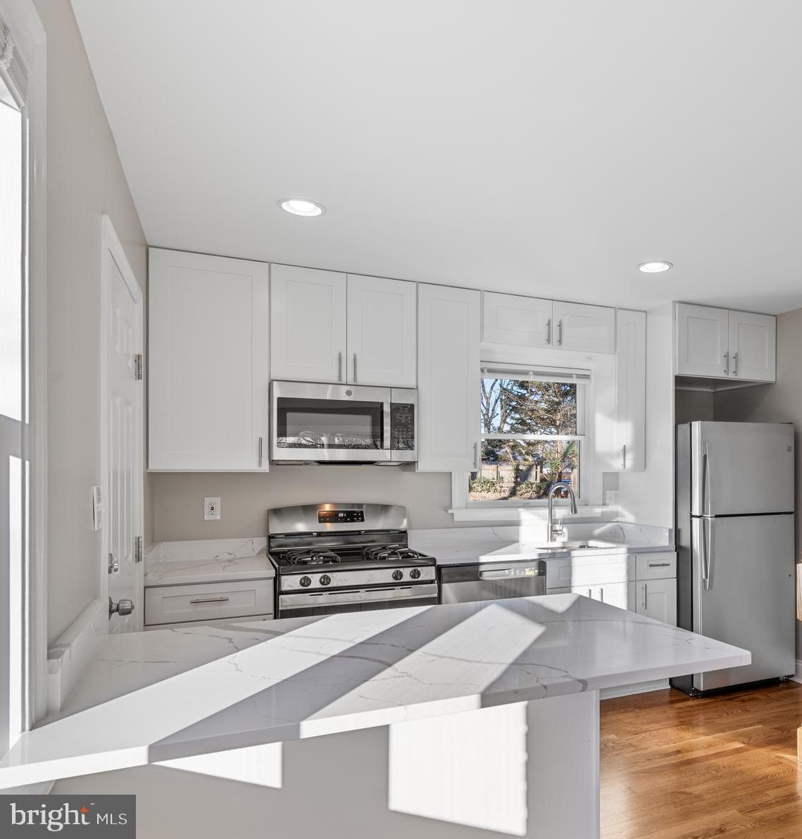 VIRGINIA HILLS - Residential